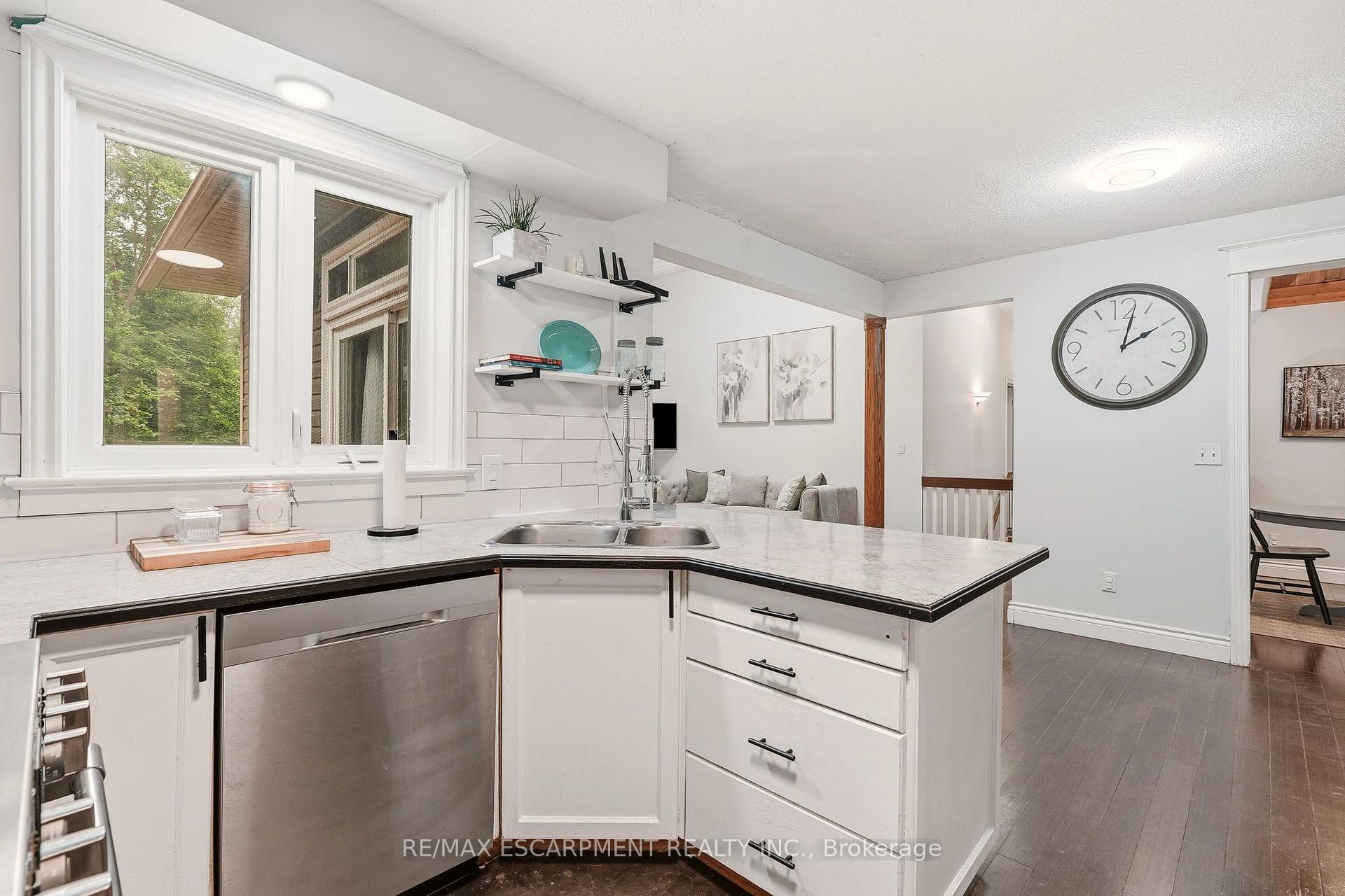 Photo 9 of 318 10th Concession Road E, Hamilton, Rural Flamborough — HOMEH