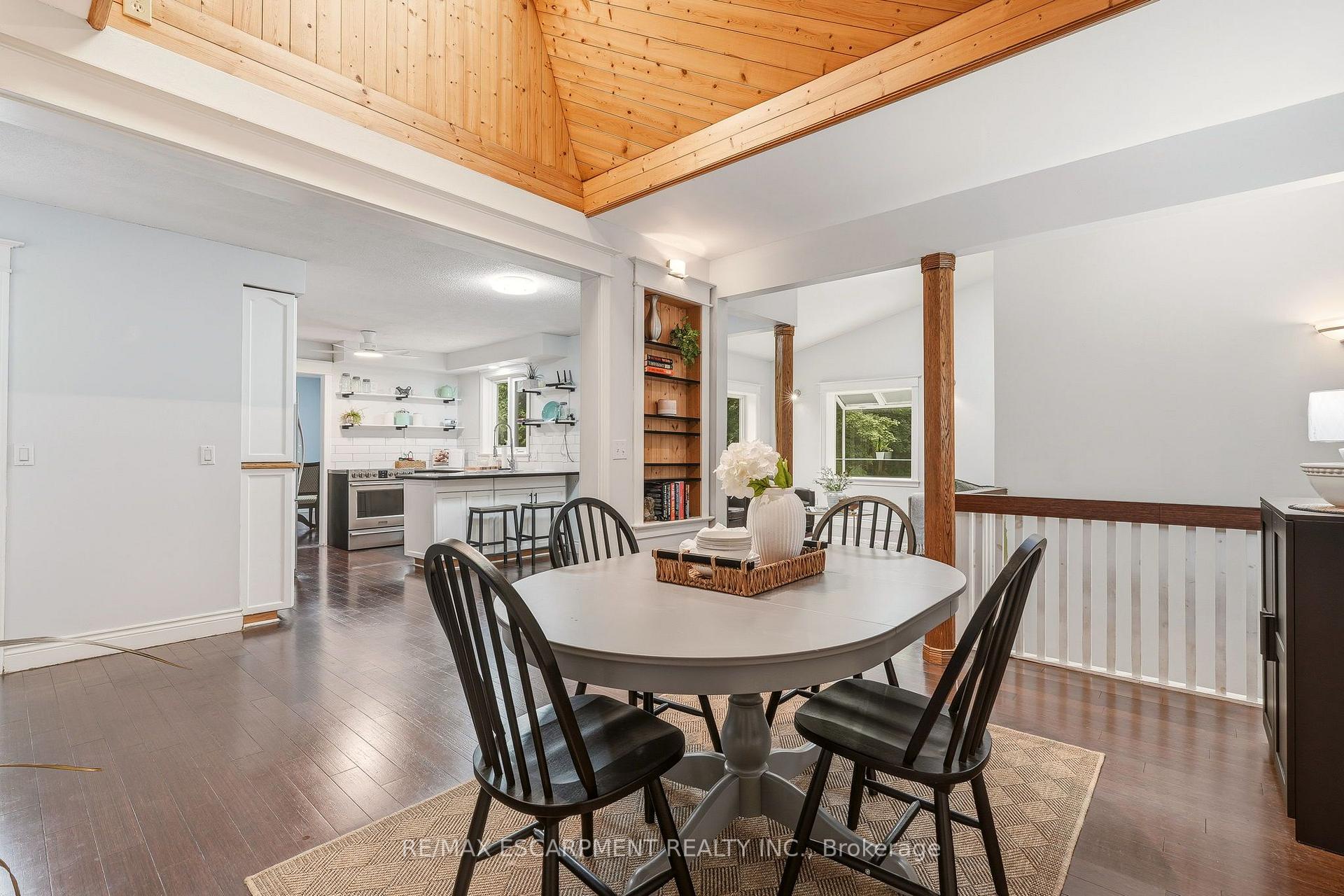 Photo 10 of 318 10th Concession Road E, Hamilton, Rural Flamborough — HOMEH