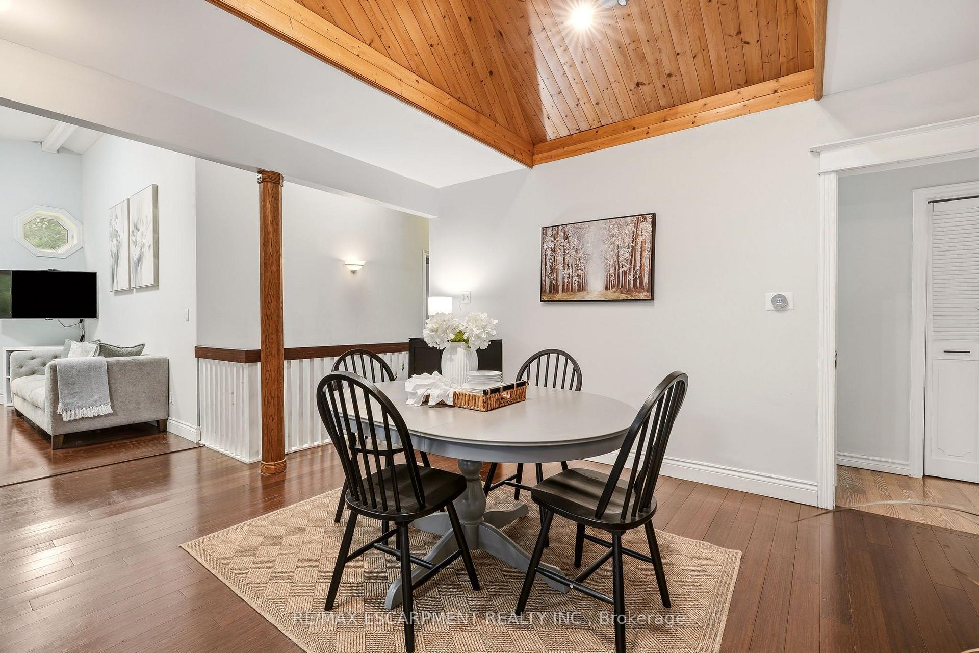 Photo 12 of 318 10th Concession Road E, Hamilton, Rural Flamborough — HOMEH
