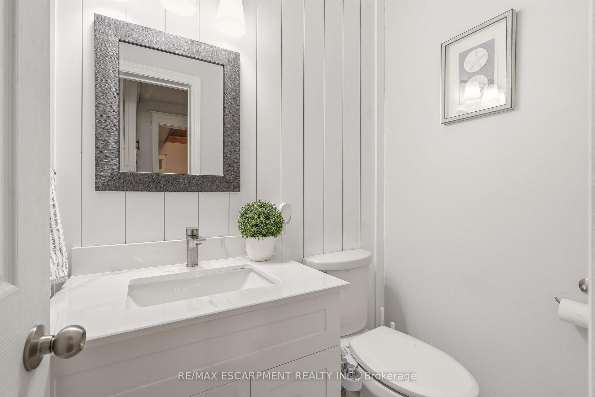 Photo 14 of 318 10th Concession Road E, Hamilton, Rural Flamborough — HOMEH
