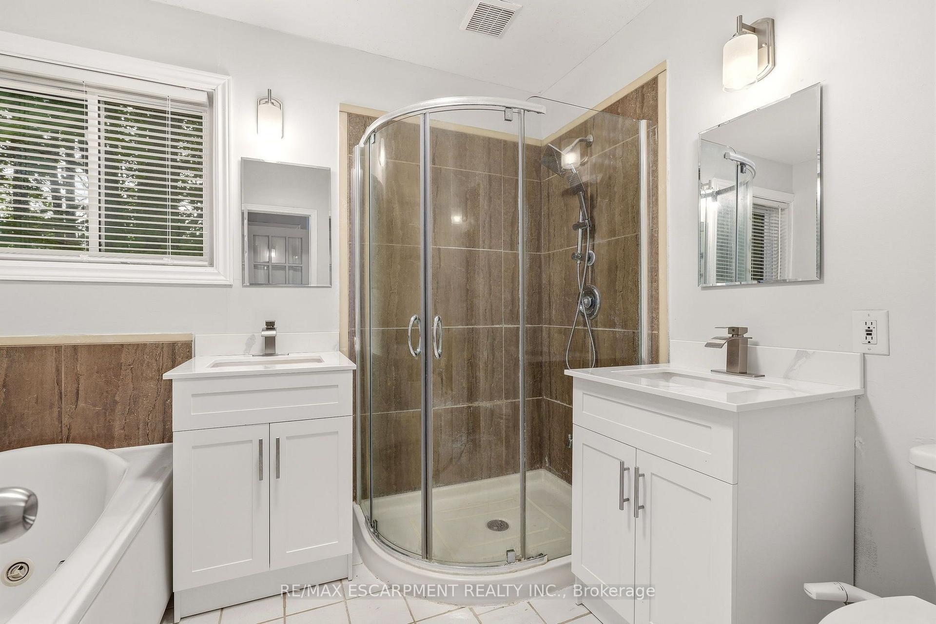 Photo 23 of 318 10th Concession Road E, Hamilton, Rural Flamborough — HOMEH