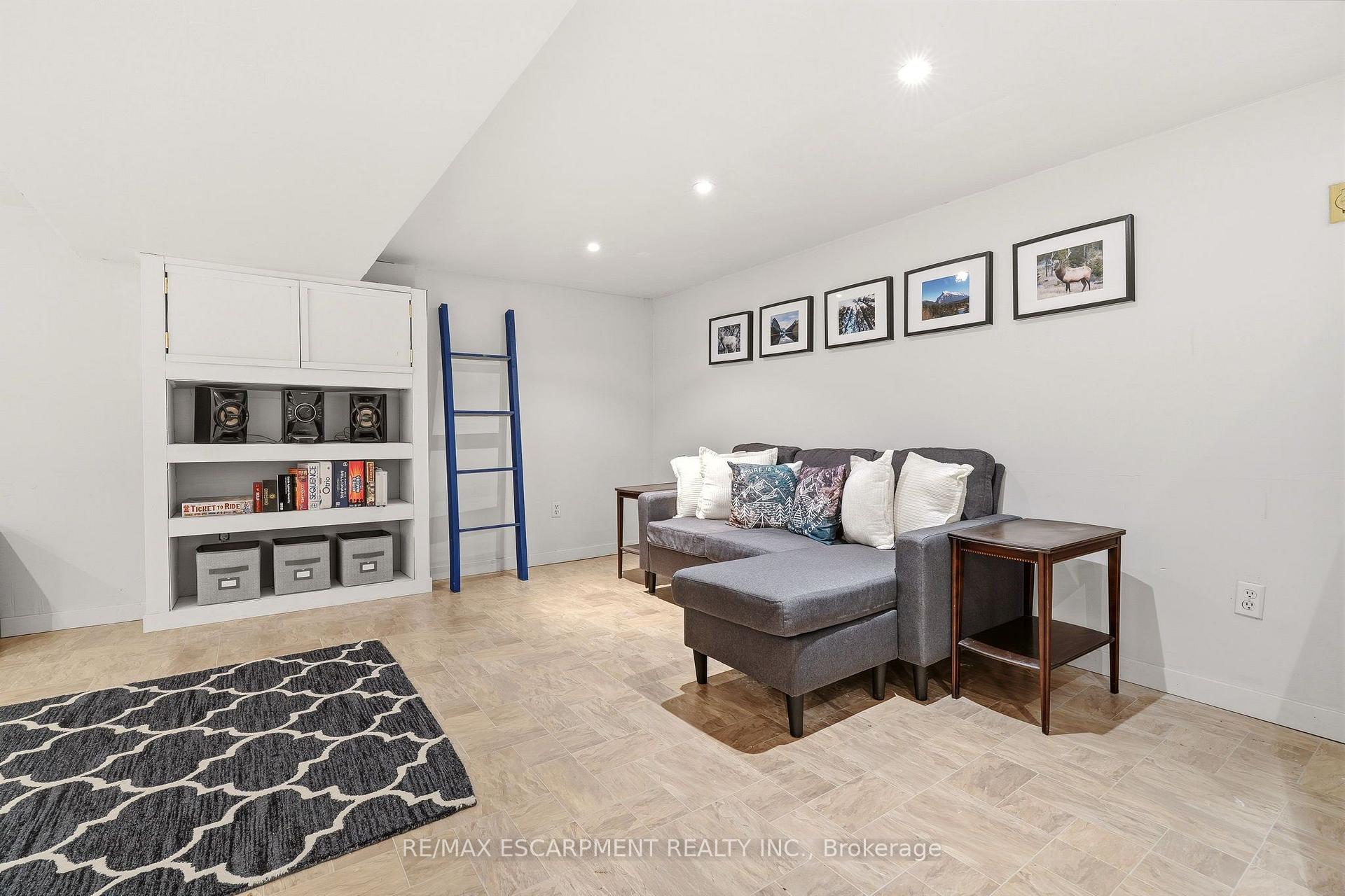 Photo 33 of 318 10th Concession Road E, Hamilton, Rural Flamborough — HOMEH
