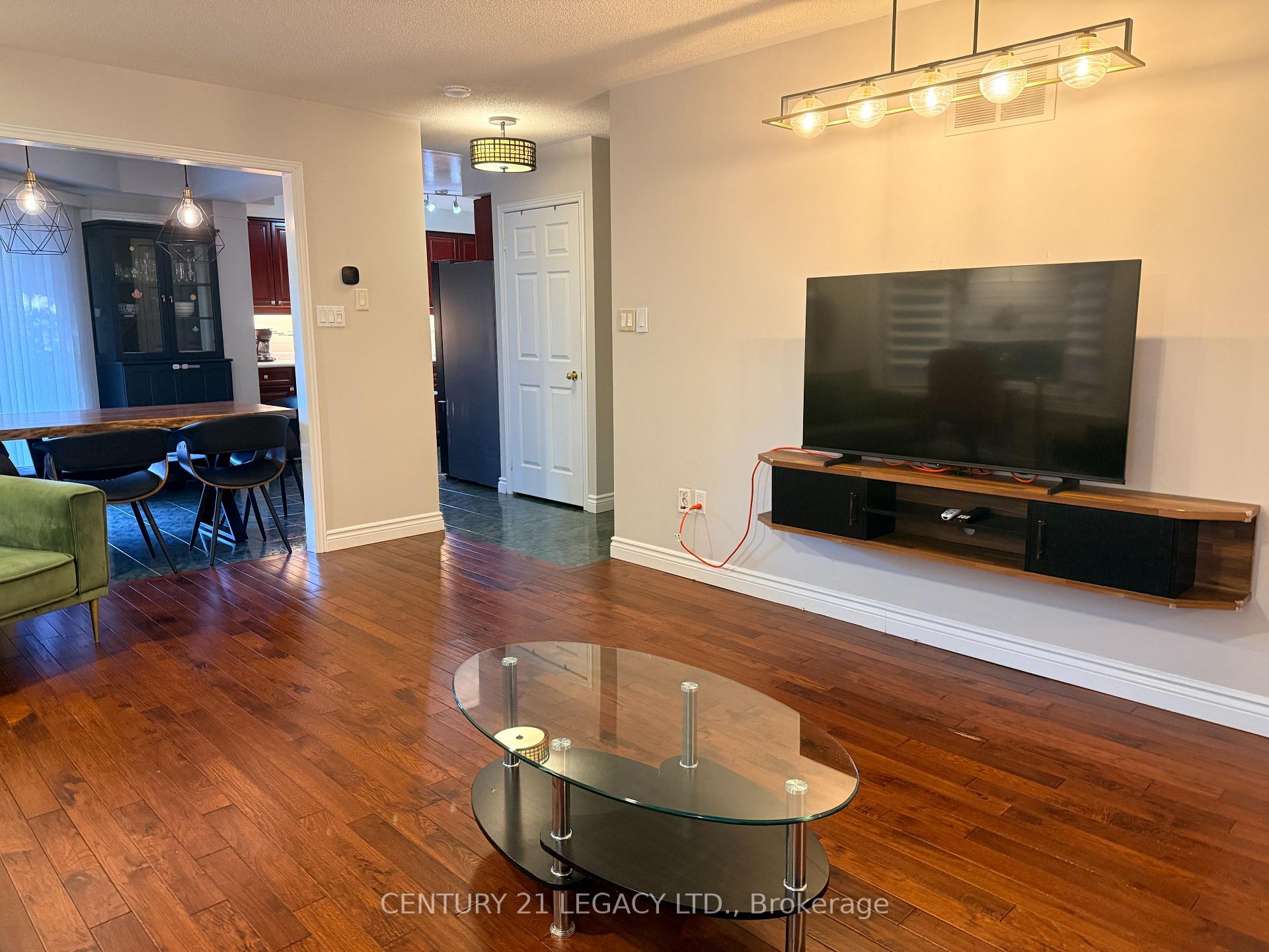 Photo 6 of 134 Provincial Place, Brampton, Northgate — HOMEH