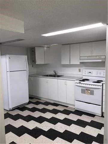 Photo 7 of Unit Bsmt, 46 Belmont Crescent, Vaughan, Maple — HOMEH