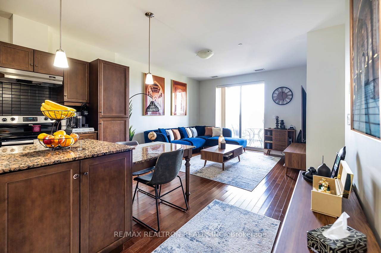 Photo of Unit 604, 223 Erb Street W