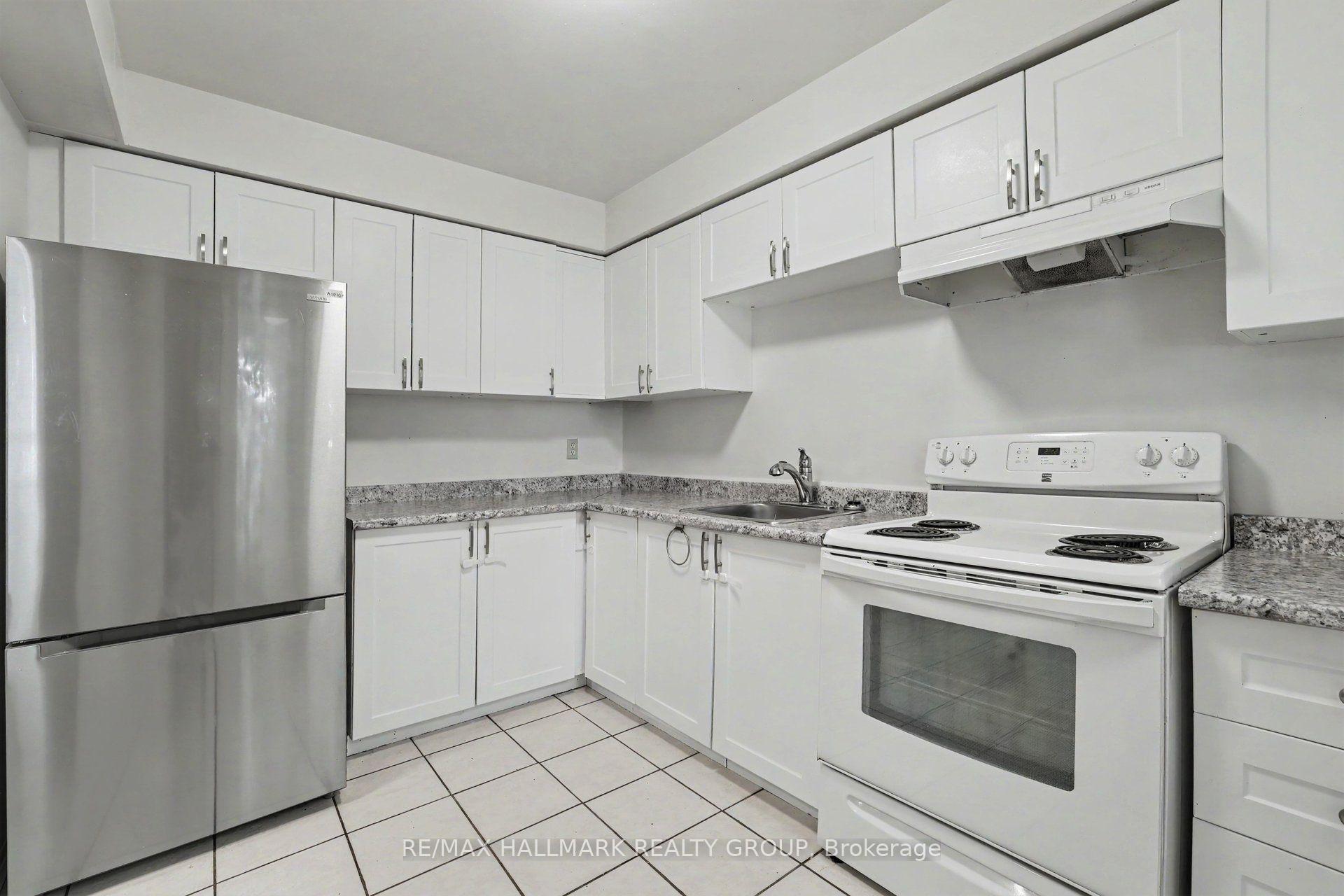 Photo 6 of Unit 18, 32 Sonnet Crescent, Ottawa, Westcliffe Estates — HOMEH