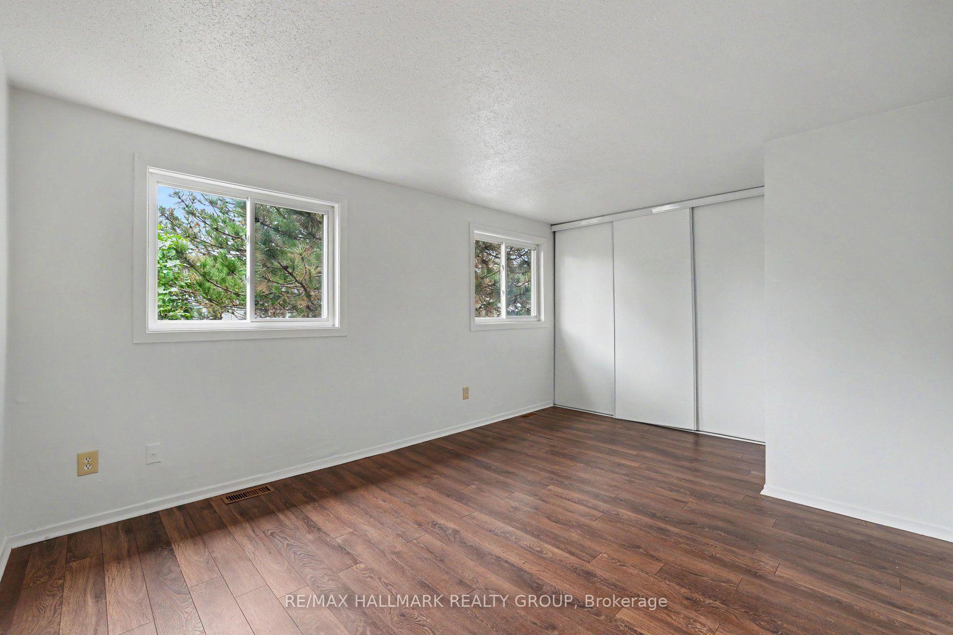 Photo 9 of Unit 18, 32 Sonnet Crescent, Ottawa, Westcliffe Estates — HOMEH