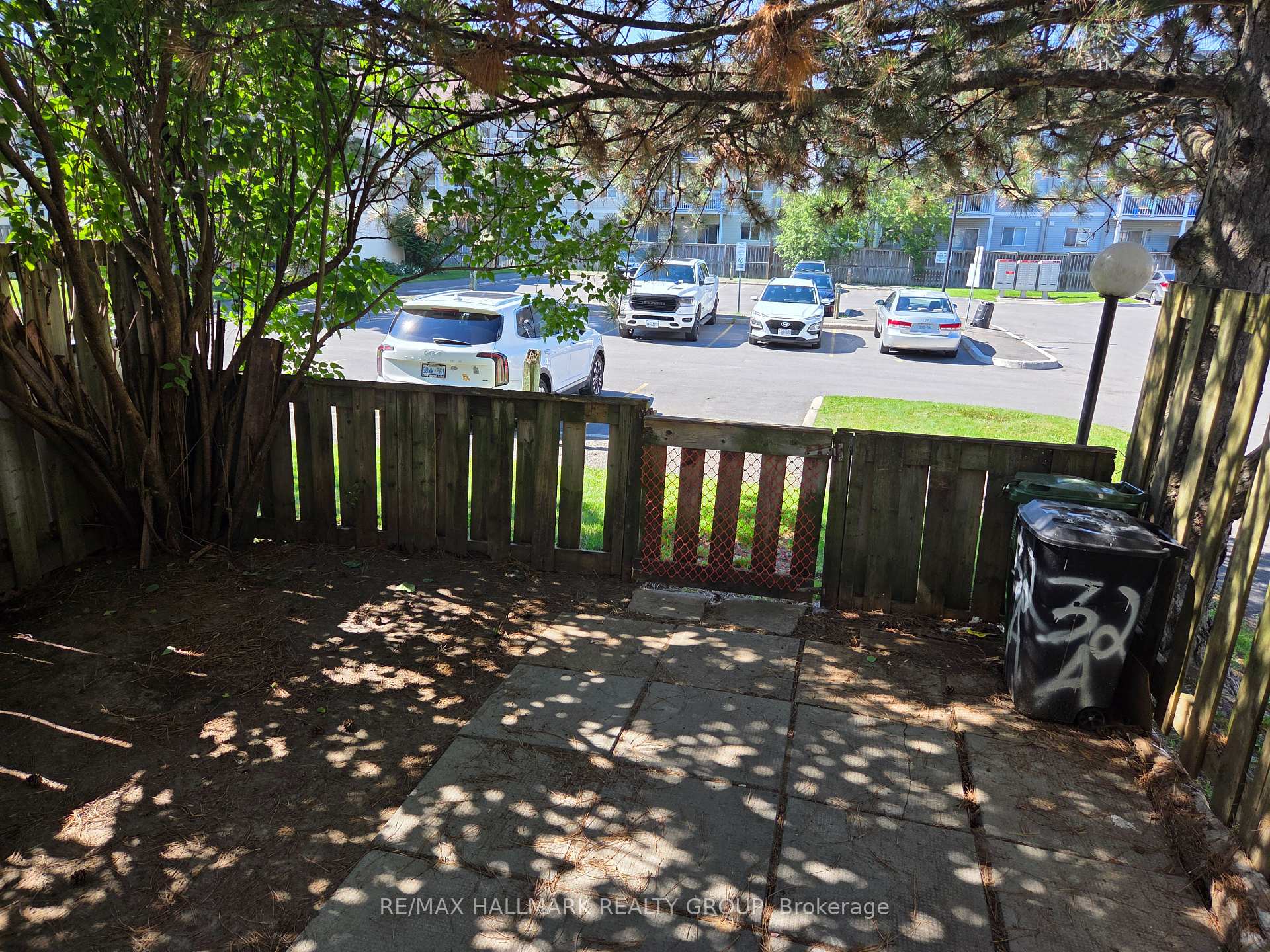Photo 17 of Unit 18, 32 Sonnet Crescent, Ottawa, Westcliffe Estates — HOMEH