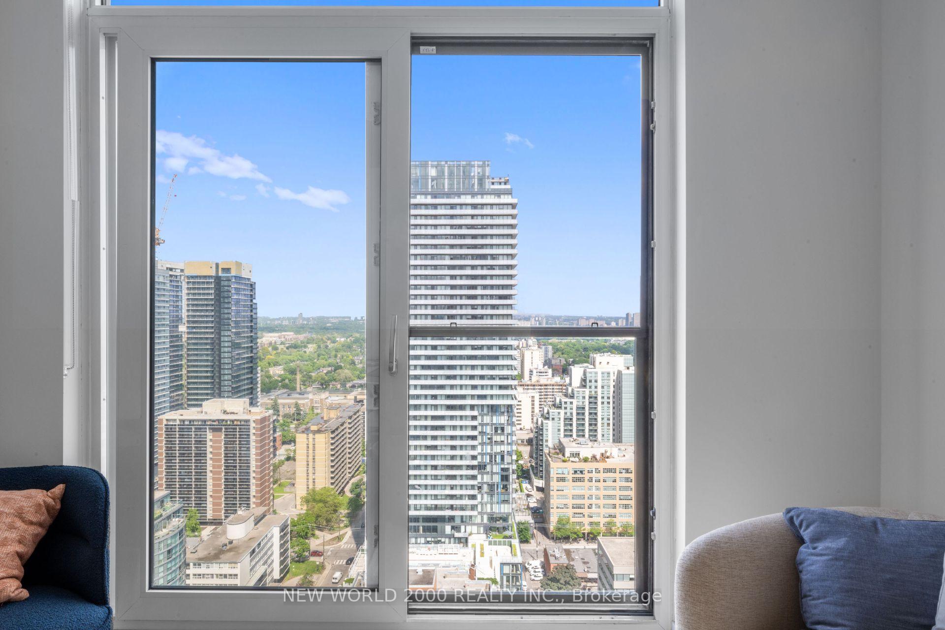 Photo 10 of Unit 2008, 101 Roehampton Avenue, Toronto, Mount Pleasant West — HOMEH