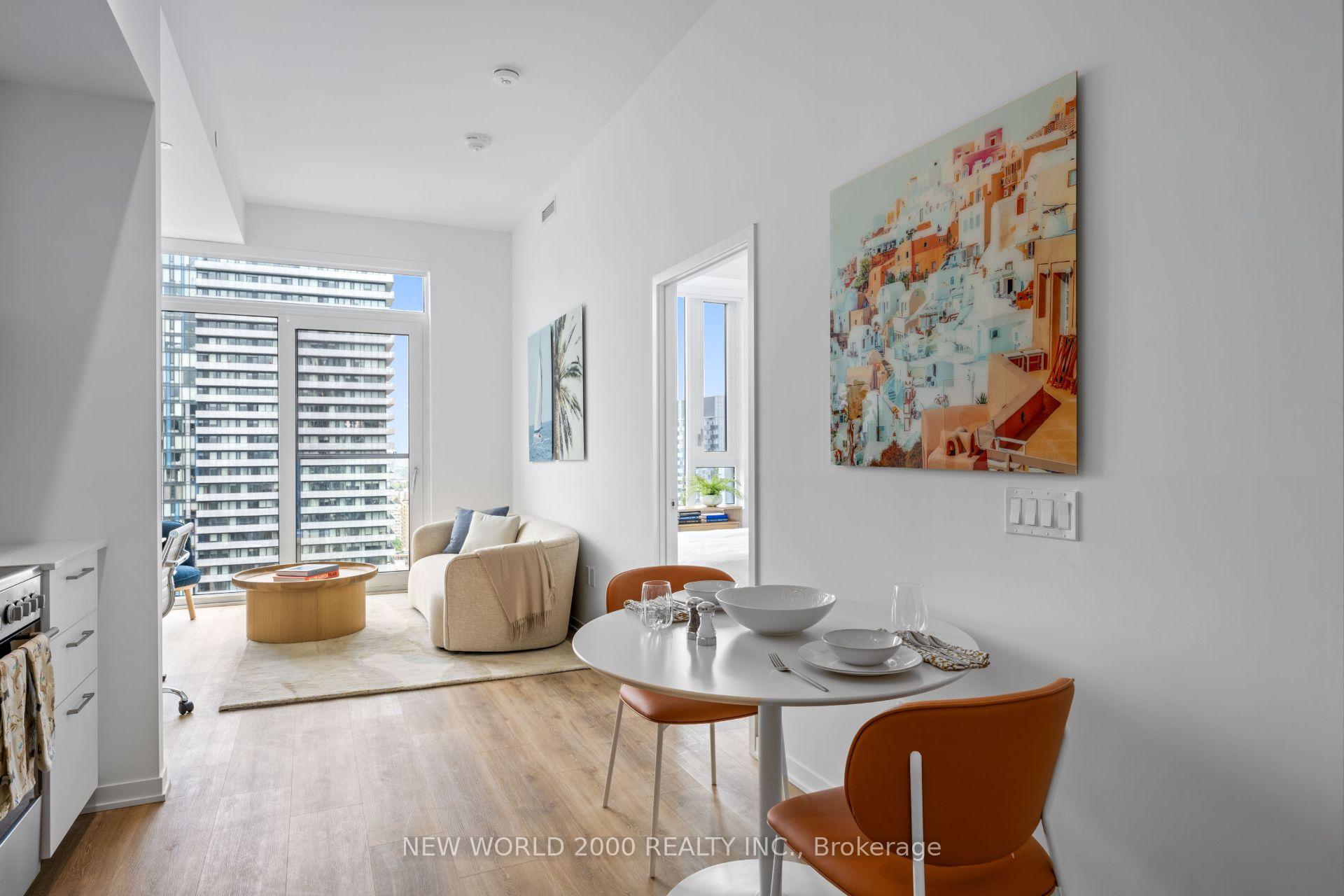 Photo 12 of Unit 2008, 101 Roehampton Avenue, Toronto, Mount Pleasant West — HOMEH
