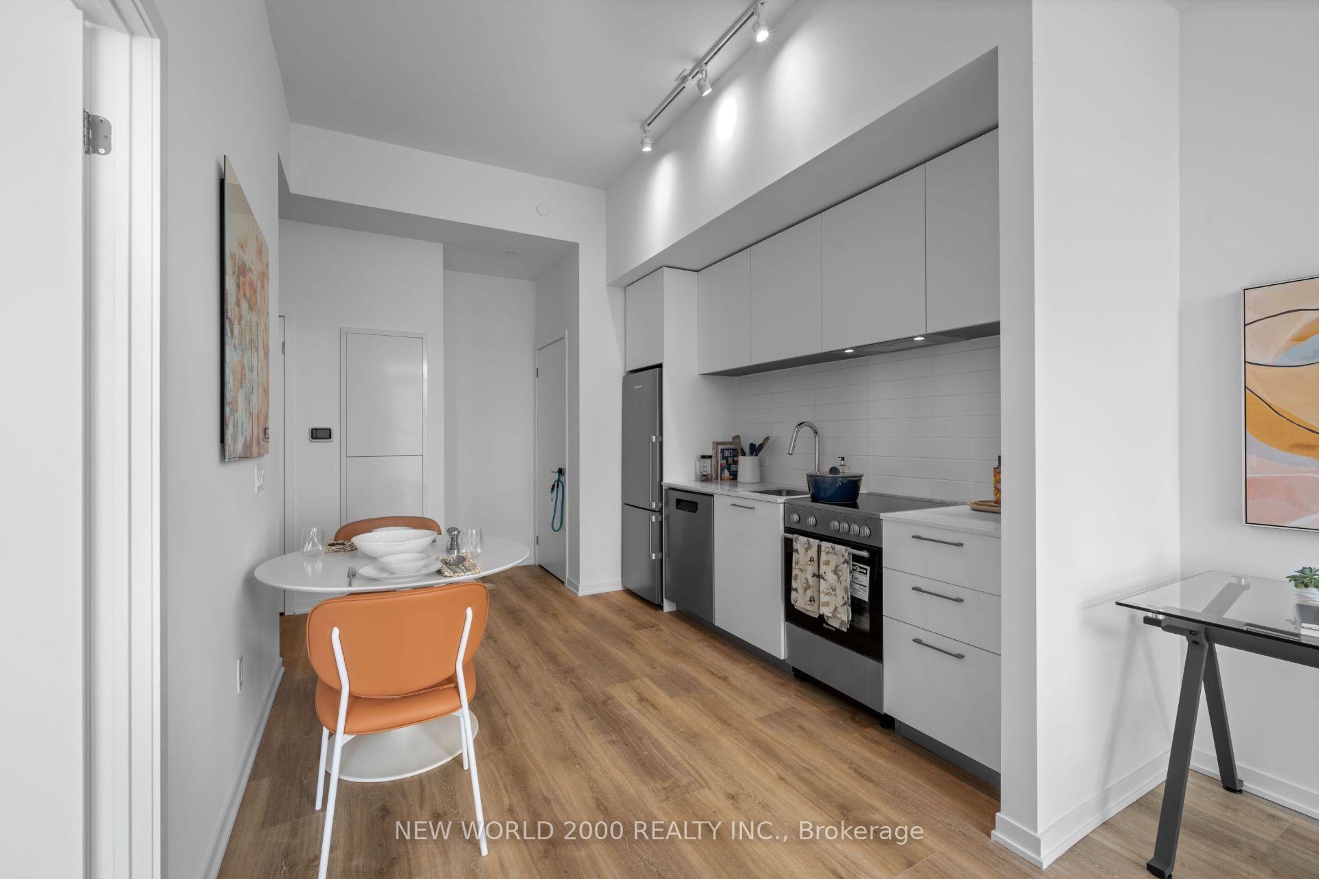 Photo 18 of Unit 2008, 101 Roehampton Avenue, Toronto, Mount Pleasant West — HOMEH
