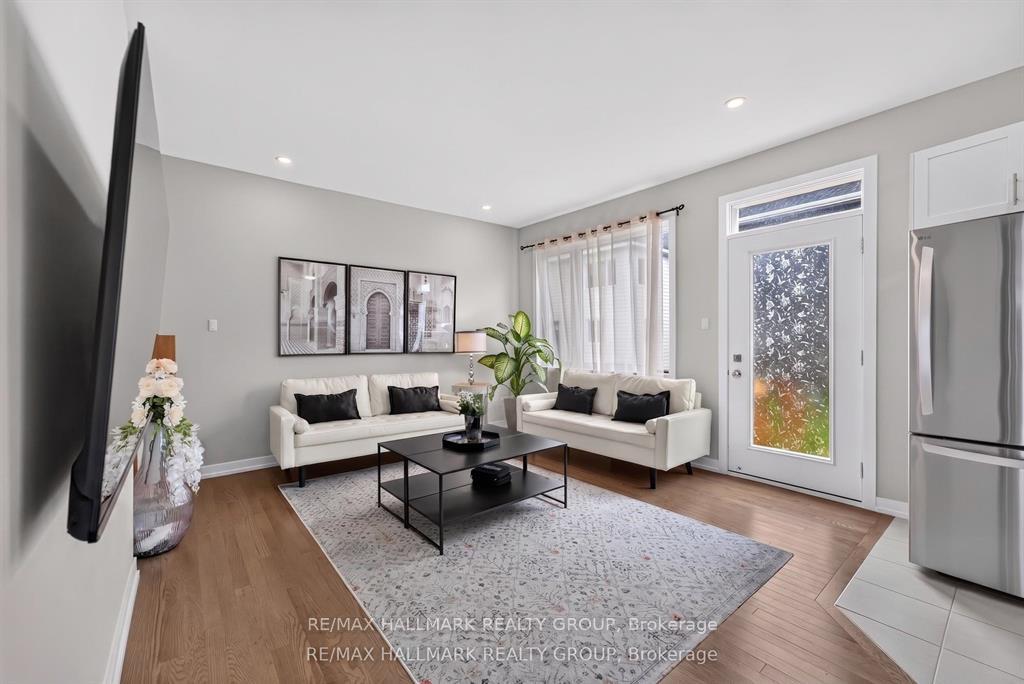 Photo 41 of 627 Alopex Row, Ottawa, Btwn Franktown Rd. & Fallowfield Rd. — HOMEH