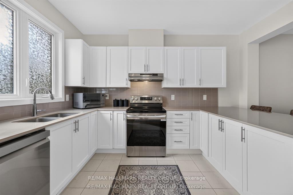 Photo 64 of 627 Alopex Row, Ottawa, Btwn Franktown Rd. & Fallowfield Rd. — HOMEH