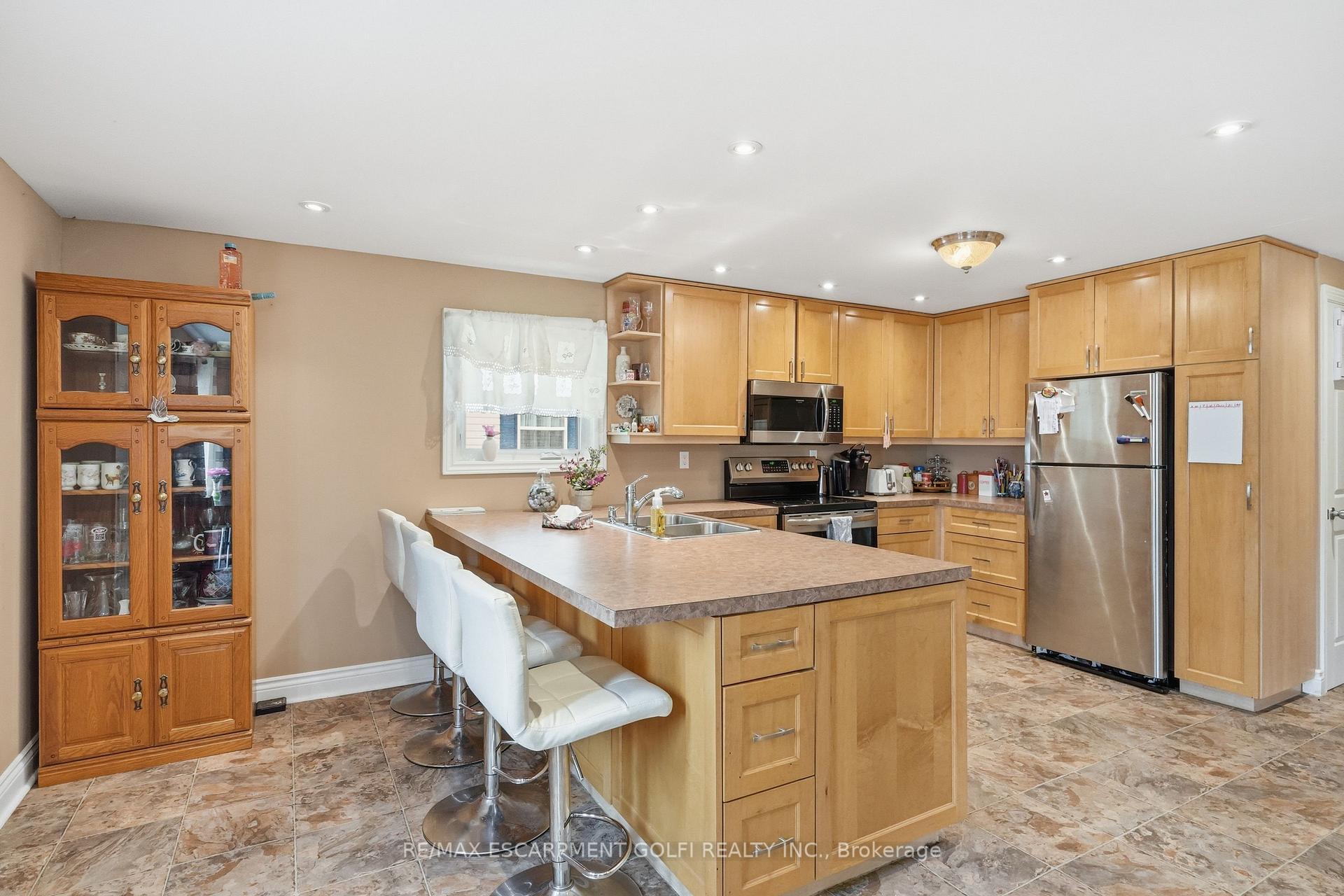 Photo 11 of Unit 22, 1294 8th Concession Road W, Hamilton, Rural Flamborough — HOMEH