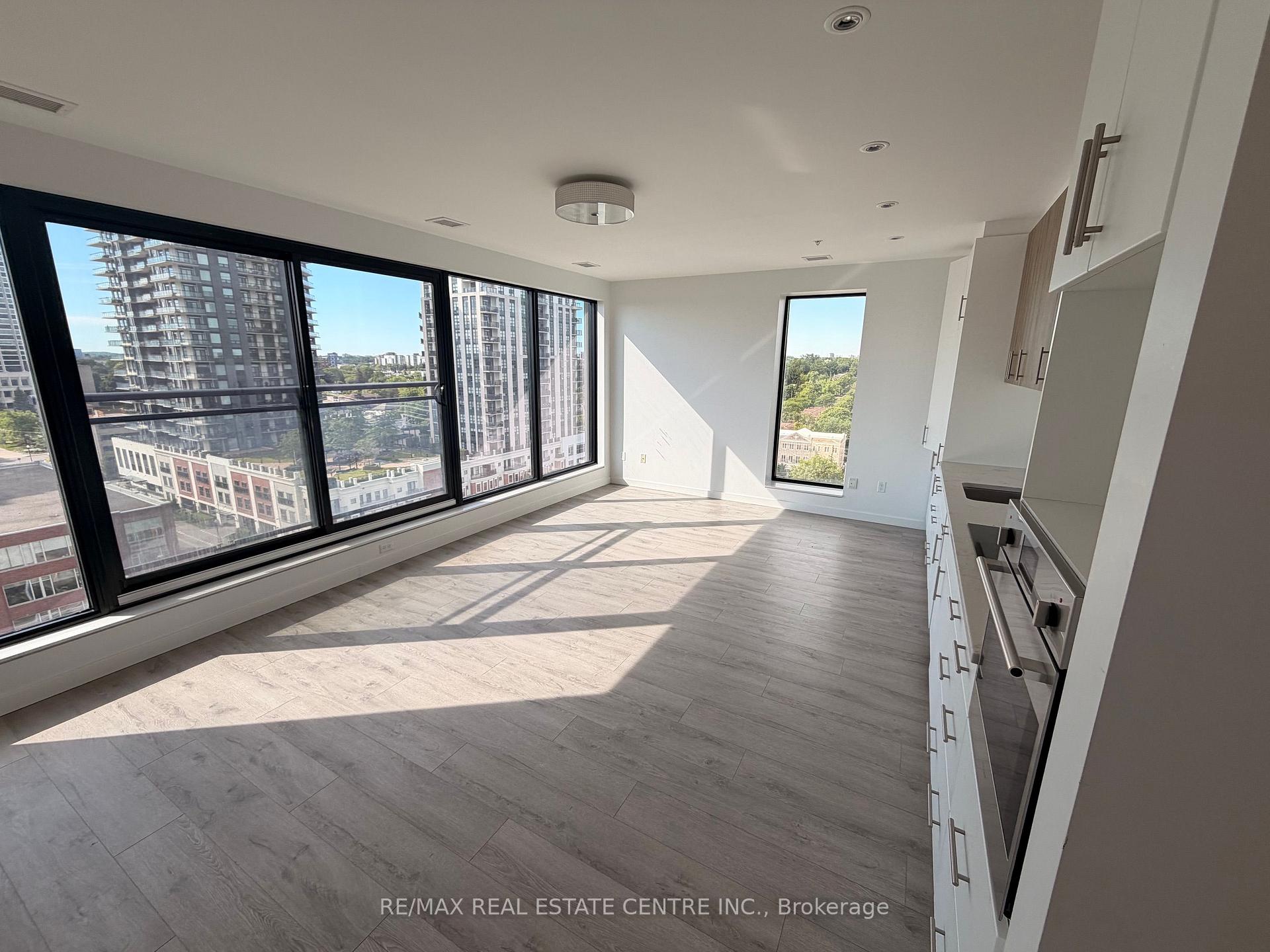 Photo 6 of Unit 1002, 181 King Street S, Waterloo, Uptown West — HOMEH