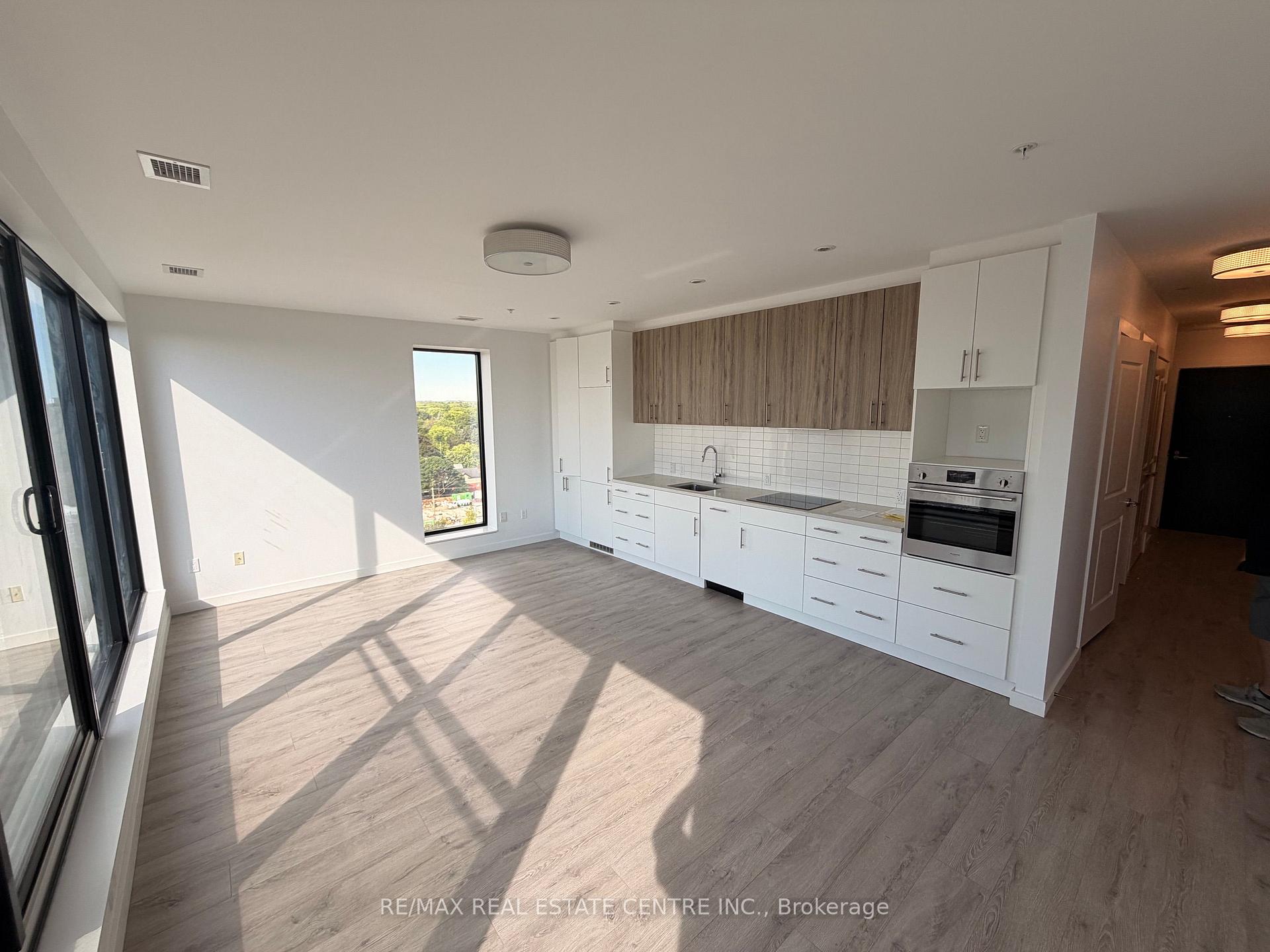 Photo 7 of Unit 1002, 181 King Street S, Waterloo, Uptown West — HOMEH