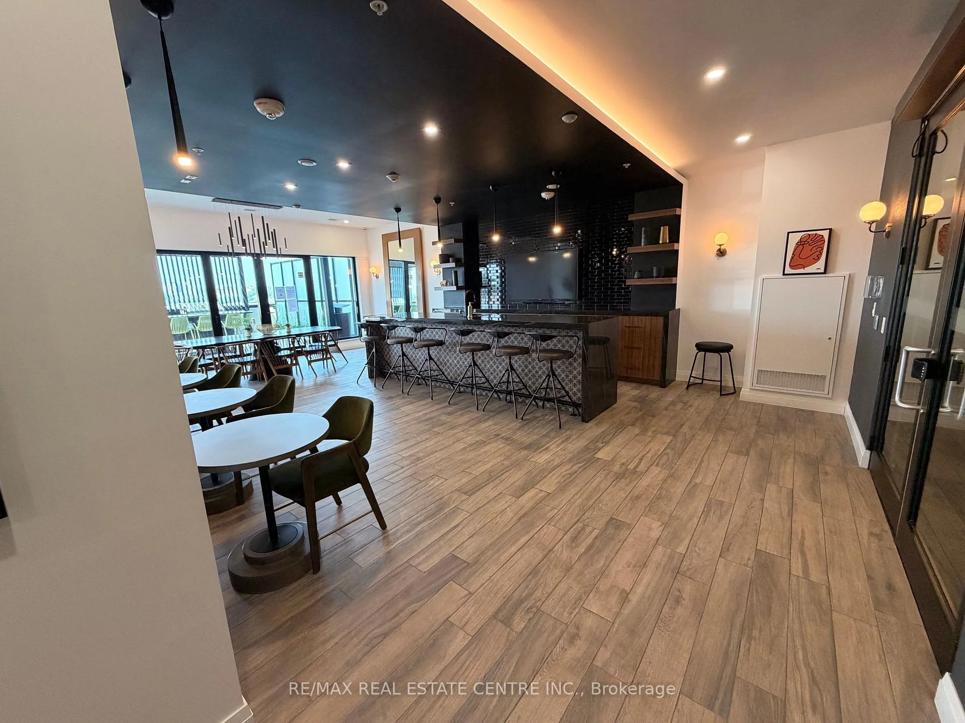 Photo 11 of Unit 1002, 181 King Street S, Waterloo, Uptown West — HOMEH