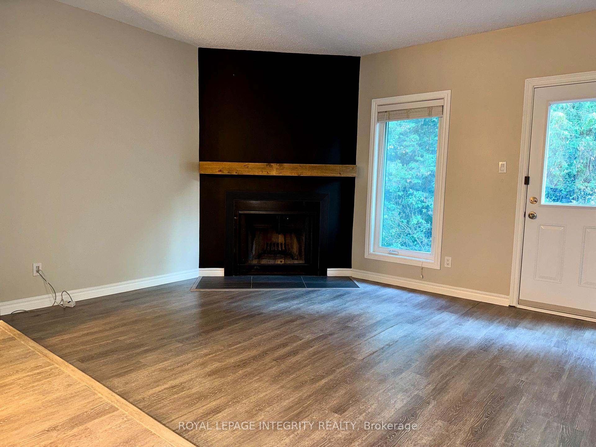 Photo 3 of 46 Lightfoot Place, Ottawa, Kanata - Katimavik — HOMEH