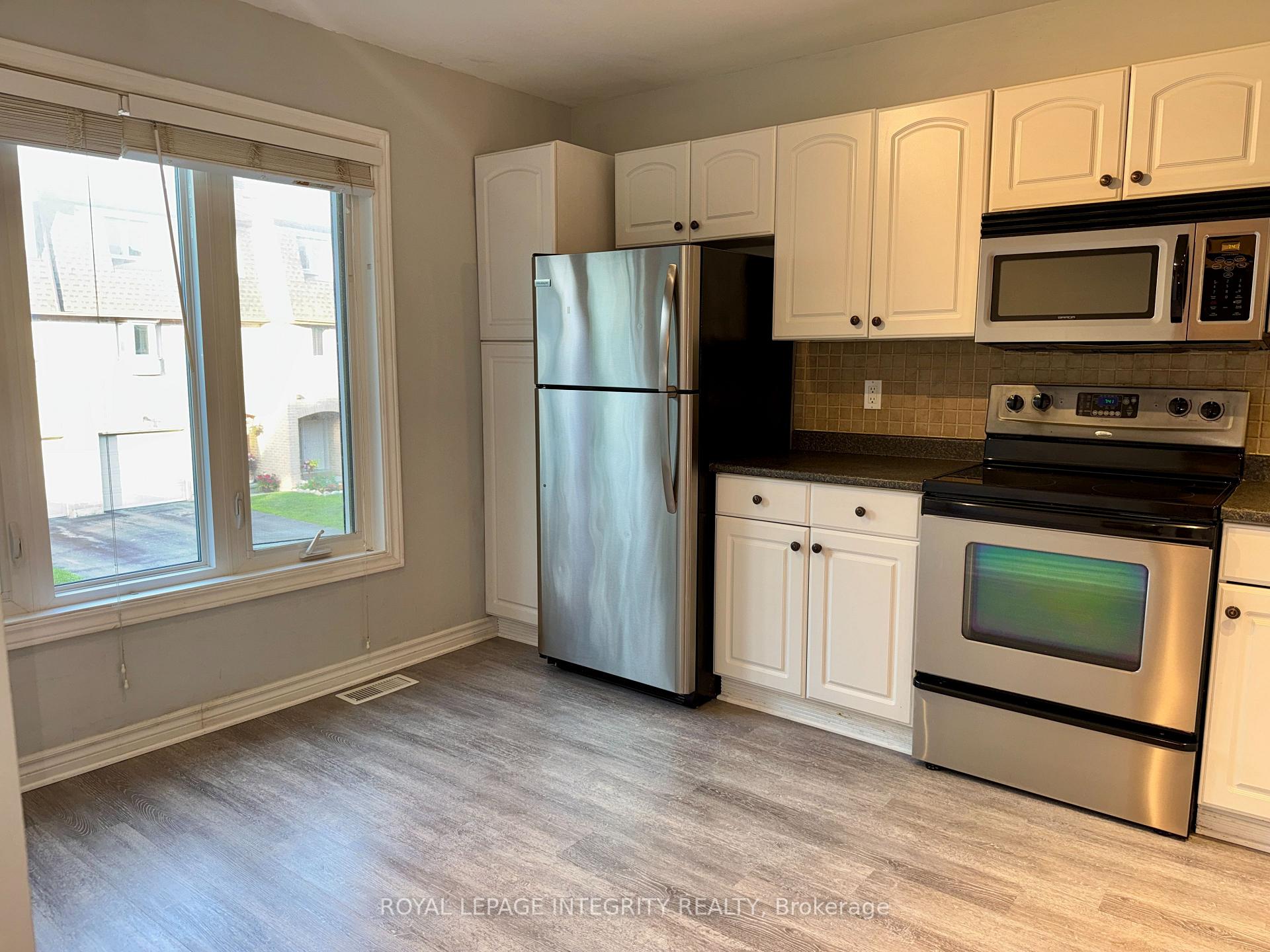 Photo 6 of 46 Lightfoot Place, Ottawa, Kanata - Katimavik — HOMEH