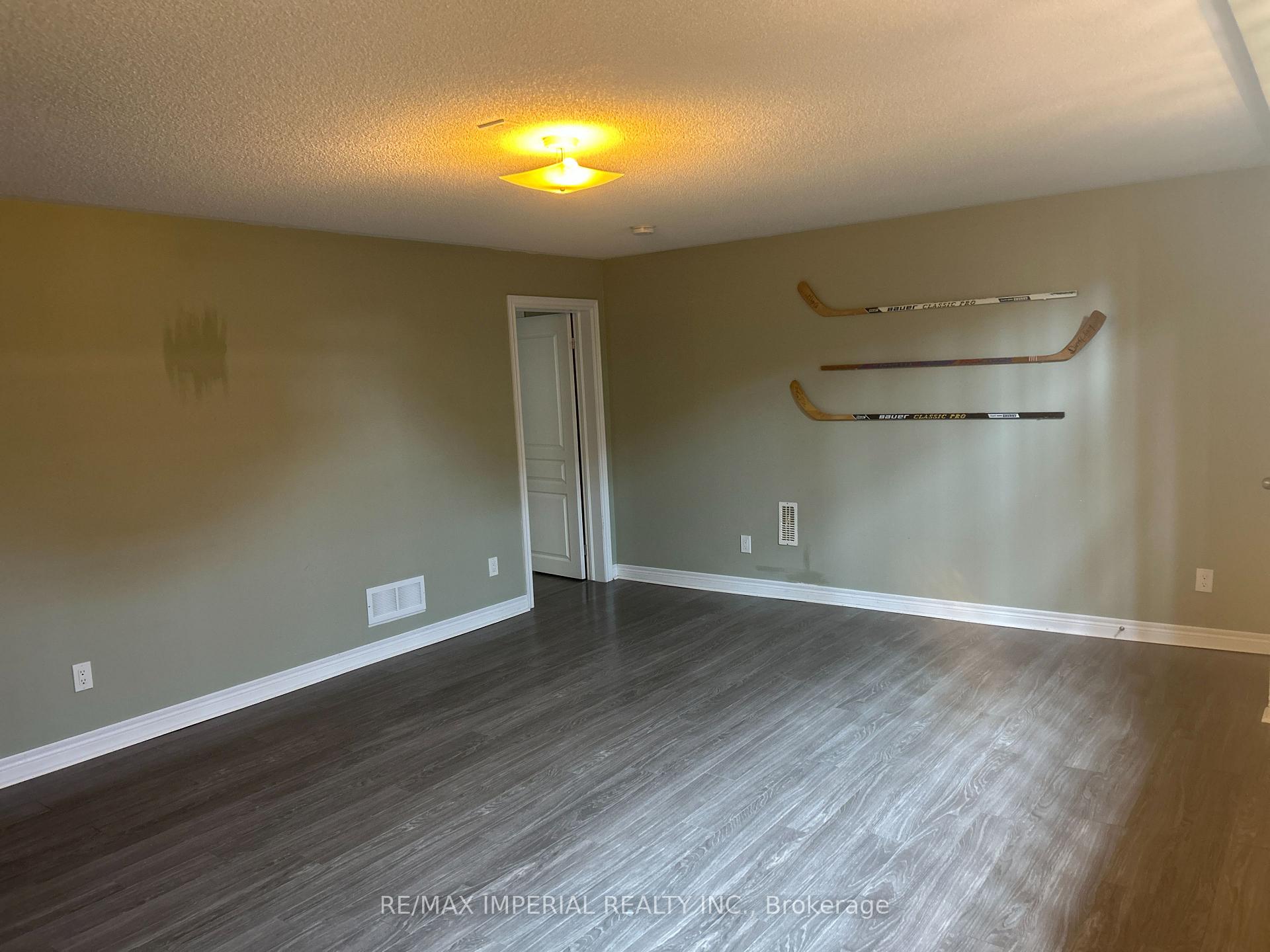 Photo 12 of 49 John Link Avenue, Georgina, Sutton & Jackson's Point — HOMEH
