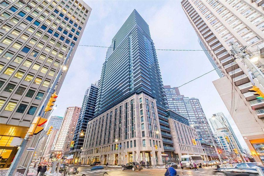 Front of Unit 2809, 955 Bay Street