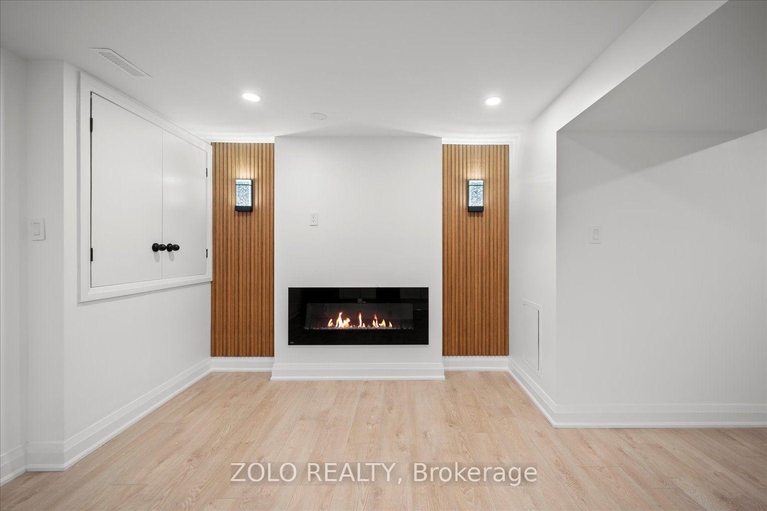 Photo 3 of Unit Lower, 278 Alex Doner Drive, Newmarket, Glenway Estates — HOMEH