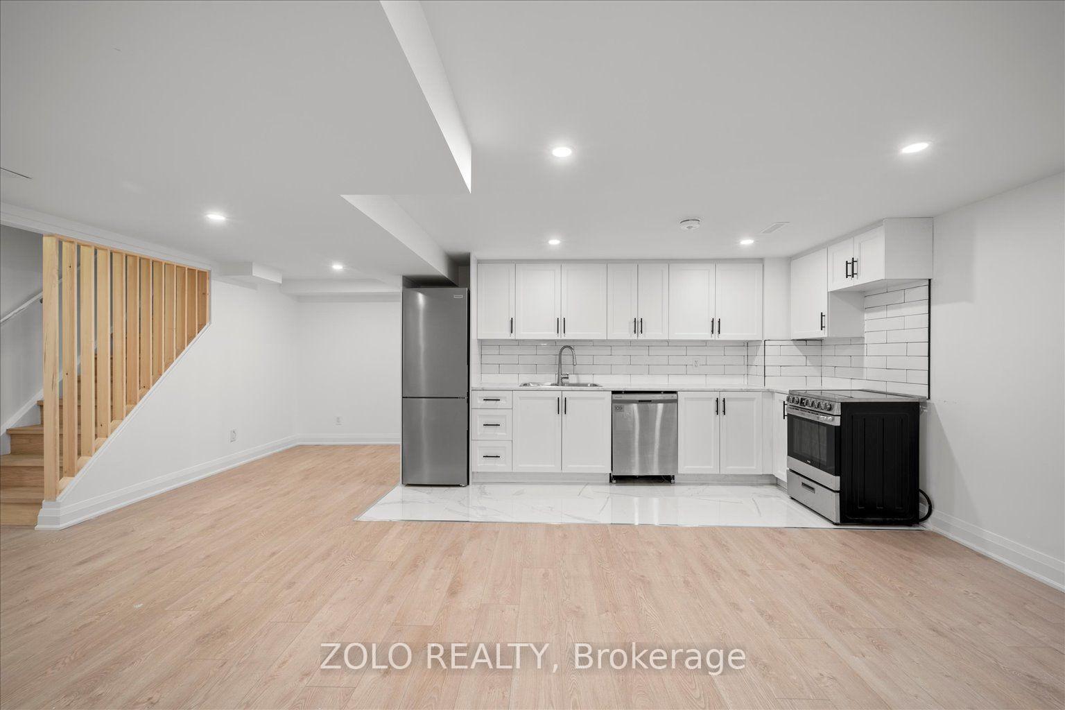 Photo 4 of Unit Lower, 278 Alex Doner Drive, Newmarket, Glenway Estates — HOMEH