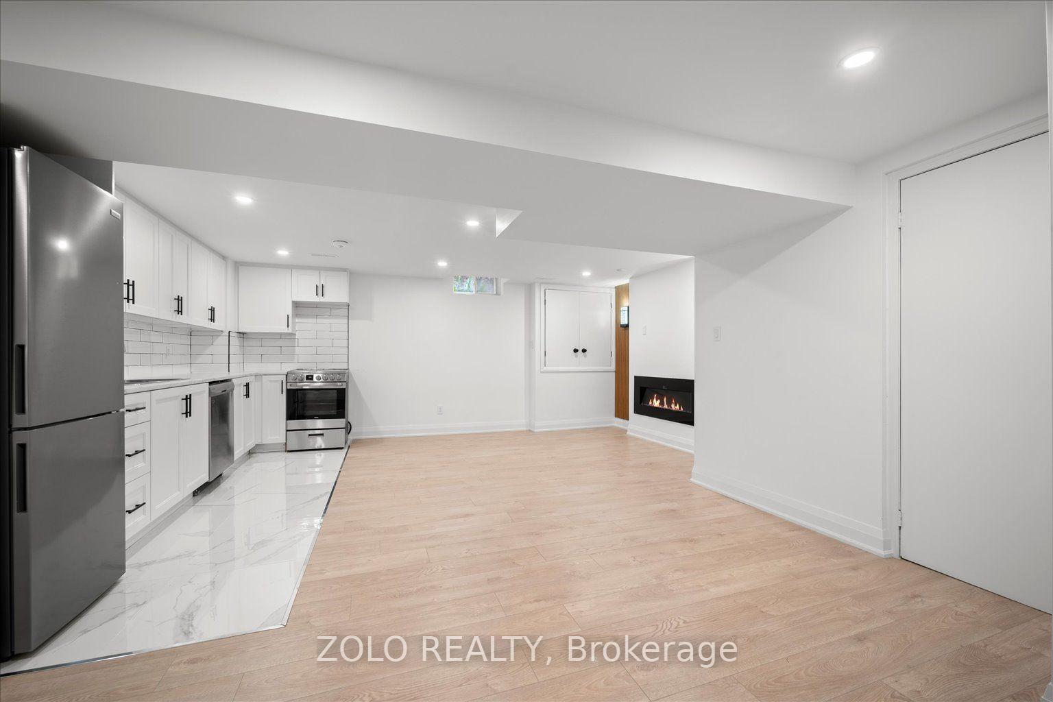 Photo 5 of Unit Lower, 278 Alex Doner Drive, Newmarket, Glenway Estates — HOMEH