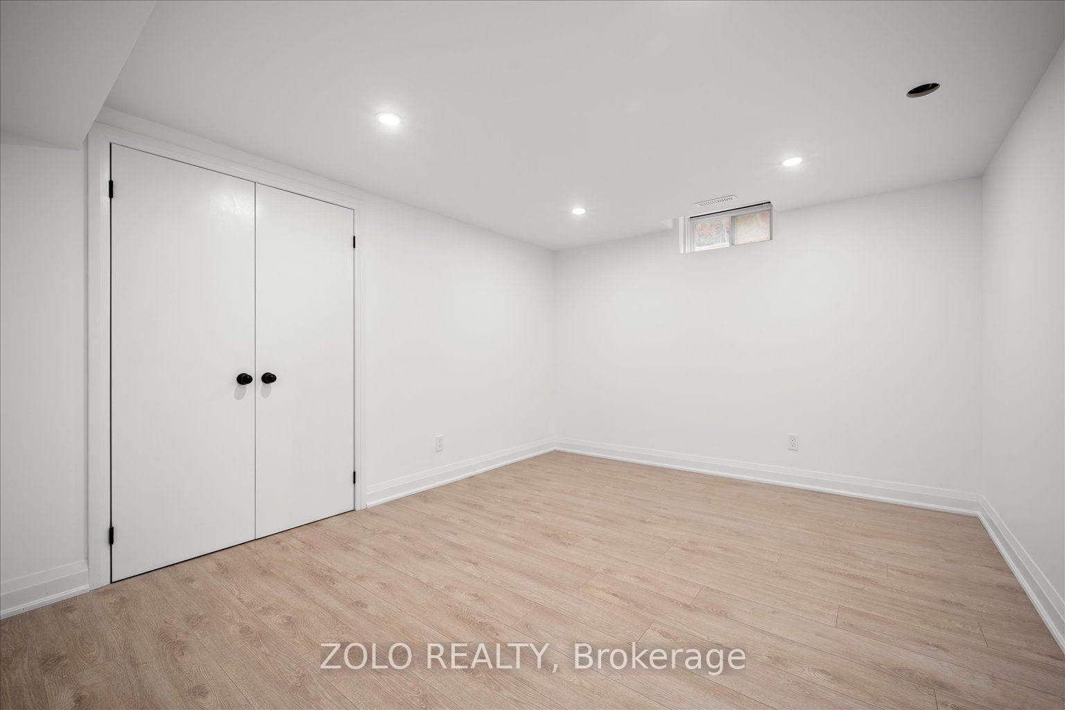 Photo 10 of Unit Lower, 278 Alex Doner Drive, Newmarket, Glenway Estates — HOMEH