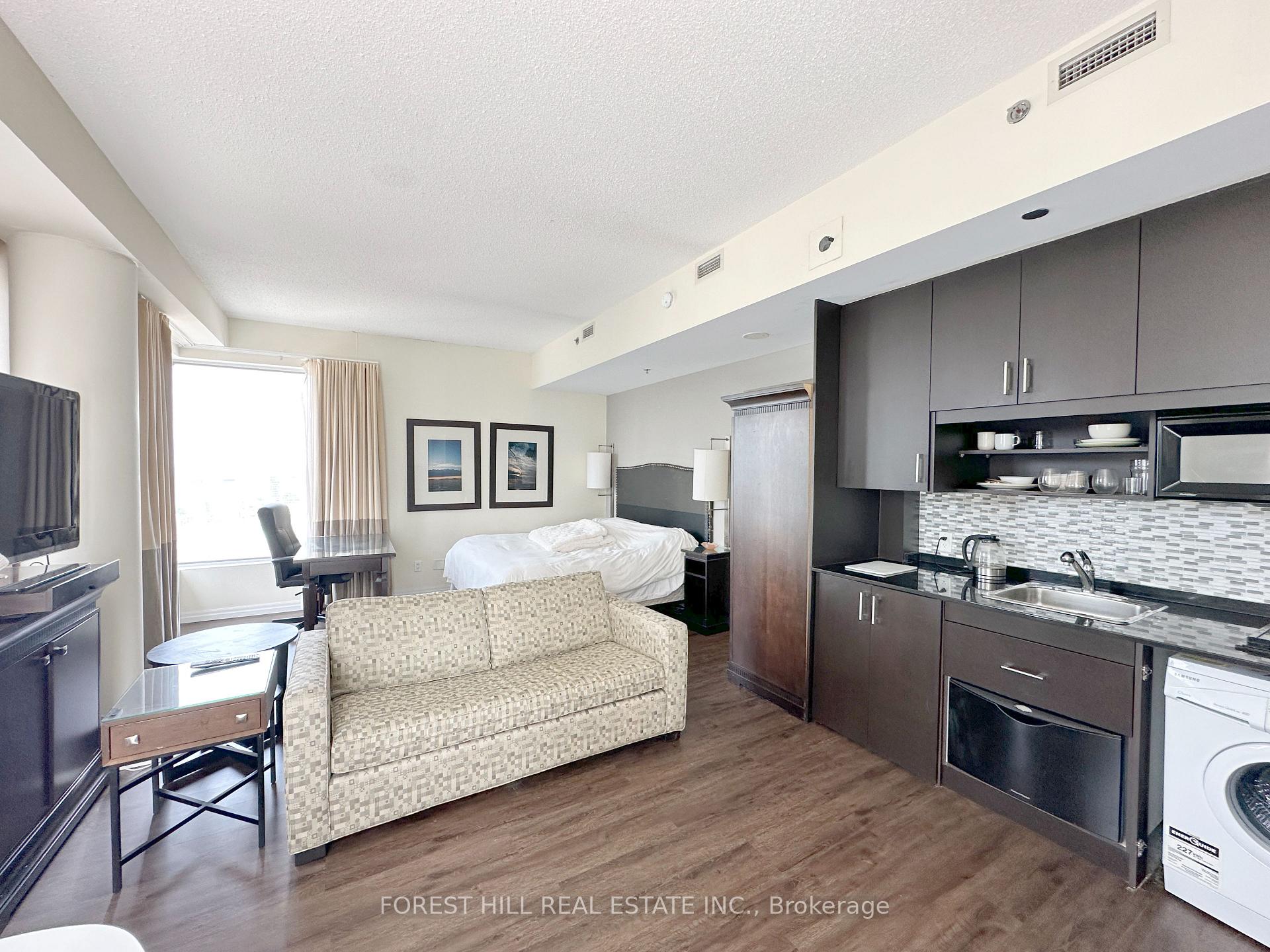Photo 3 of Unit 3203, 1 King Street W, Toronto, Bay Street Corridor — HOMEH