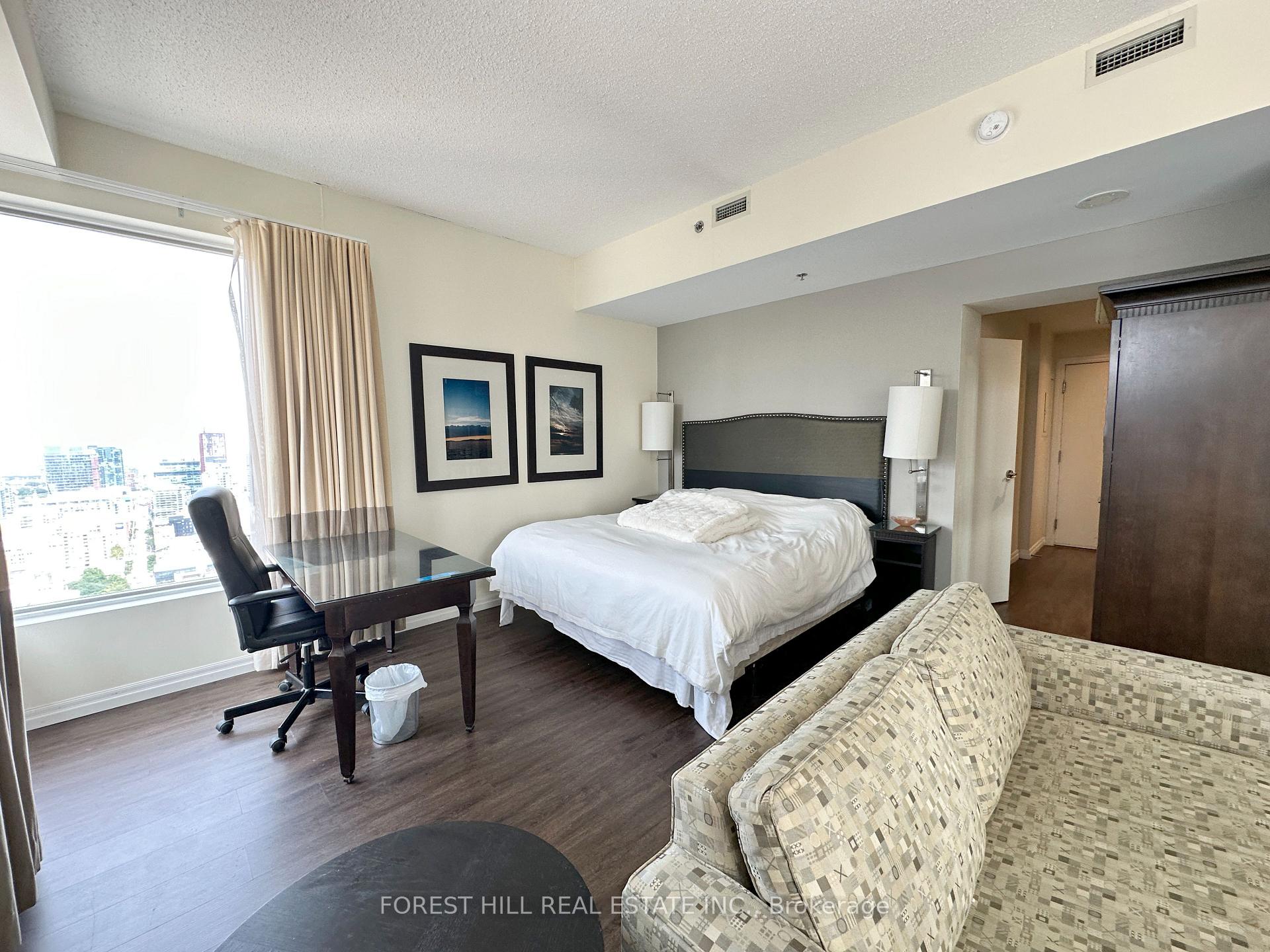 Photo 6 of Unit 3203, 1 King Street W, Toronto, Bay Street Corridor — HOMEH