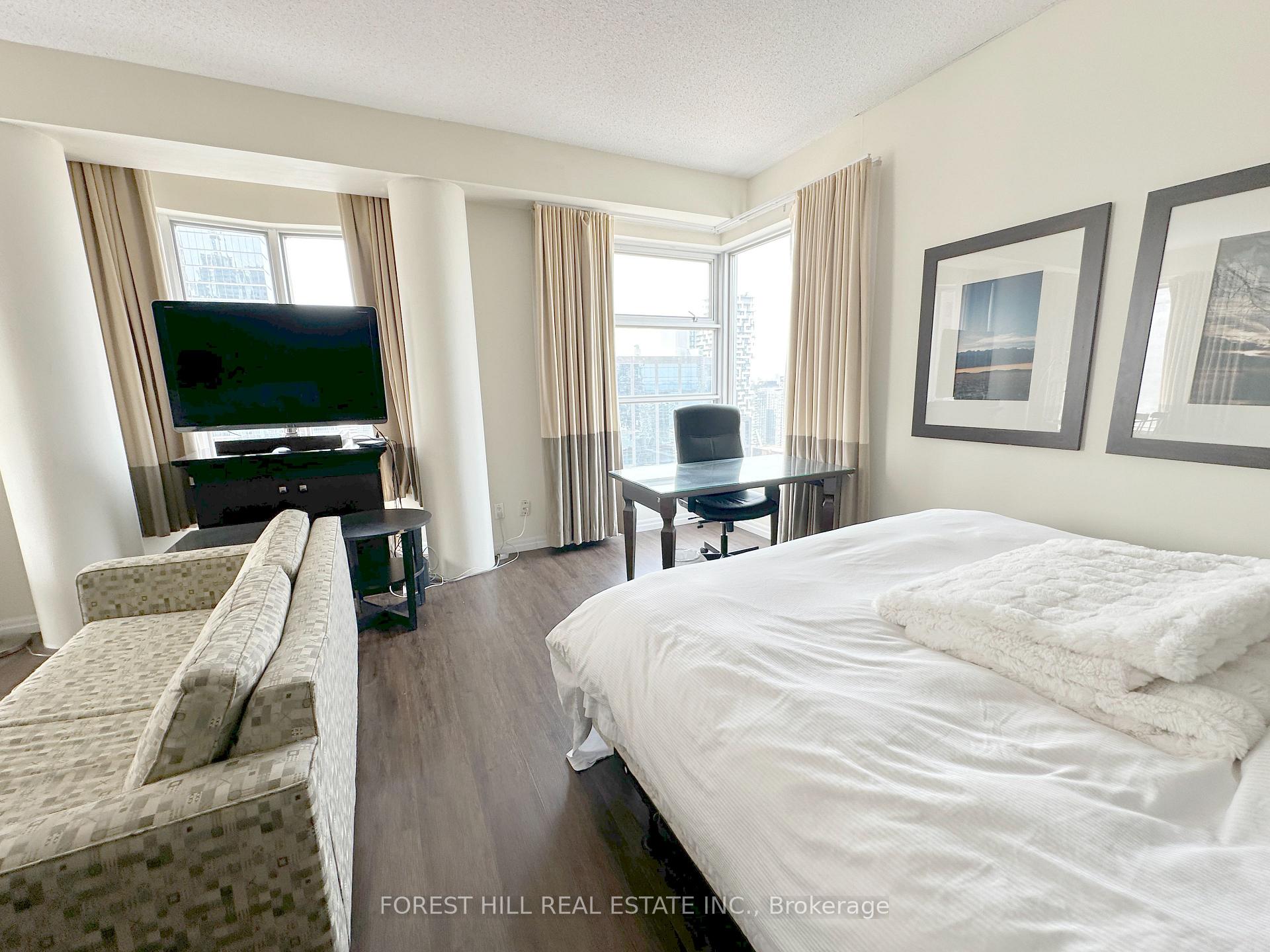 Photo 10 of Unit 3203, 1 King Street W, Toronto, Bay Street Corridor — HOMEH