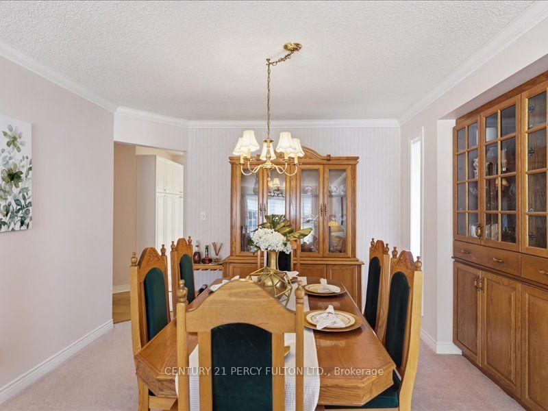 Photo 13 of 896 Sundance Circle, Oshawa, Northglen — HOMEH