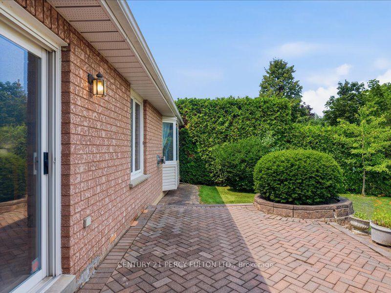 Photo 36 of 896 Sundance Circle, Oshawa, Northglen — HOMEH