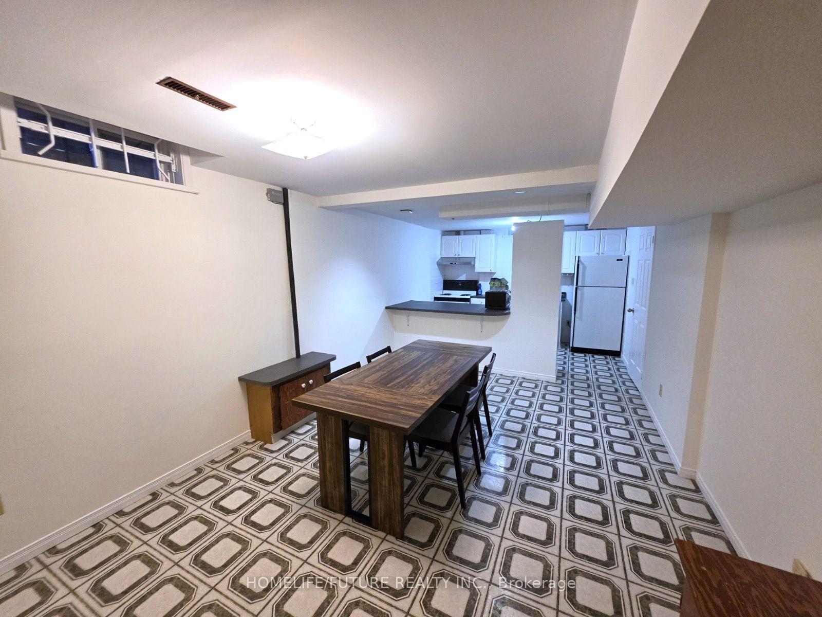 Photo 2 of Unit Bsmt, 20 Gaslight Crescent, Scarborough, Highland Creek — HOMEH