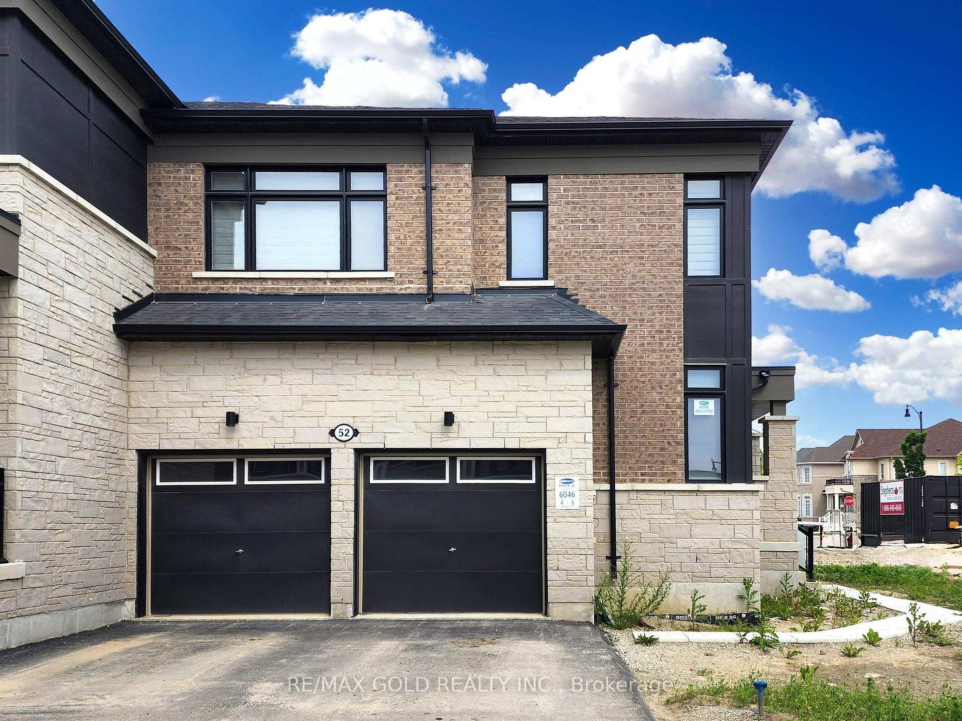 Photo 2 of 52 keppel Circle, Brampton, Northwest Brampton — HOMEH