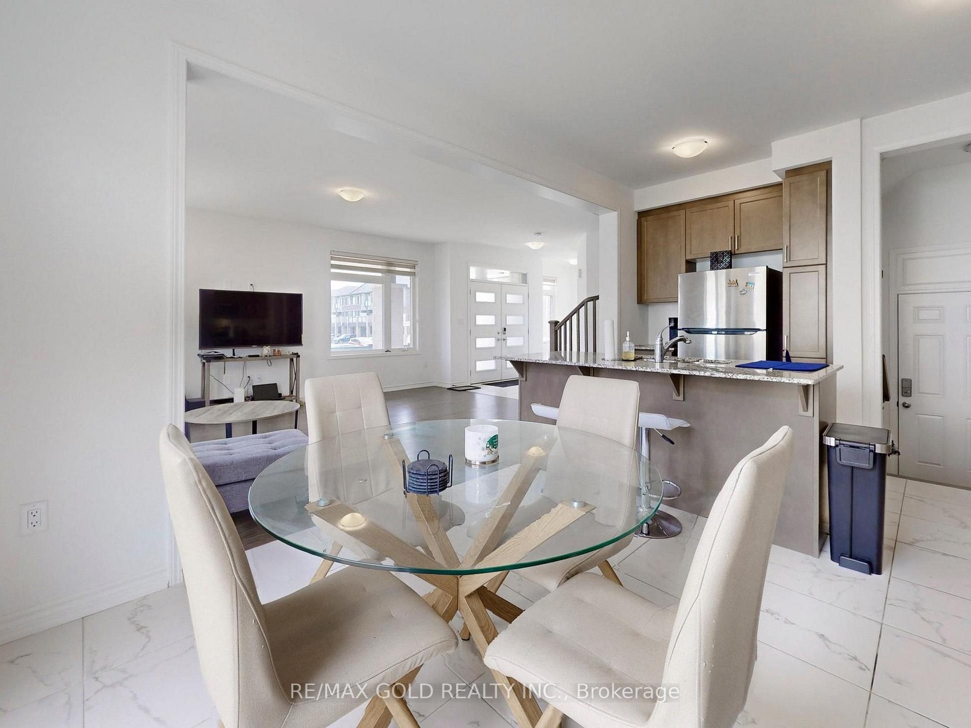 Photo 20 of 52 keppel Circle, Brampton, Northwest Brampton — HOMEH