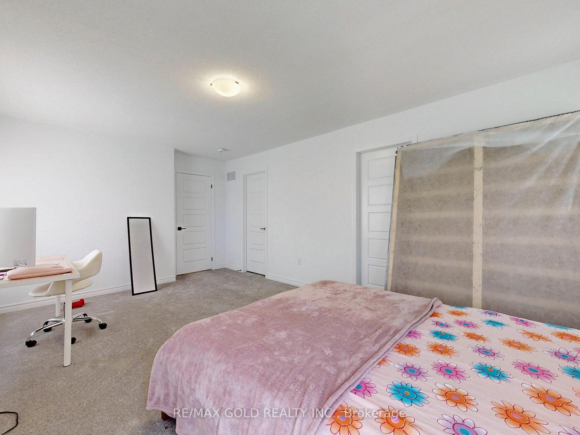 Photo 30 of 52 keppel Circle, Brampton, Northwest Brampton — HOMEH