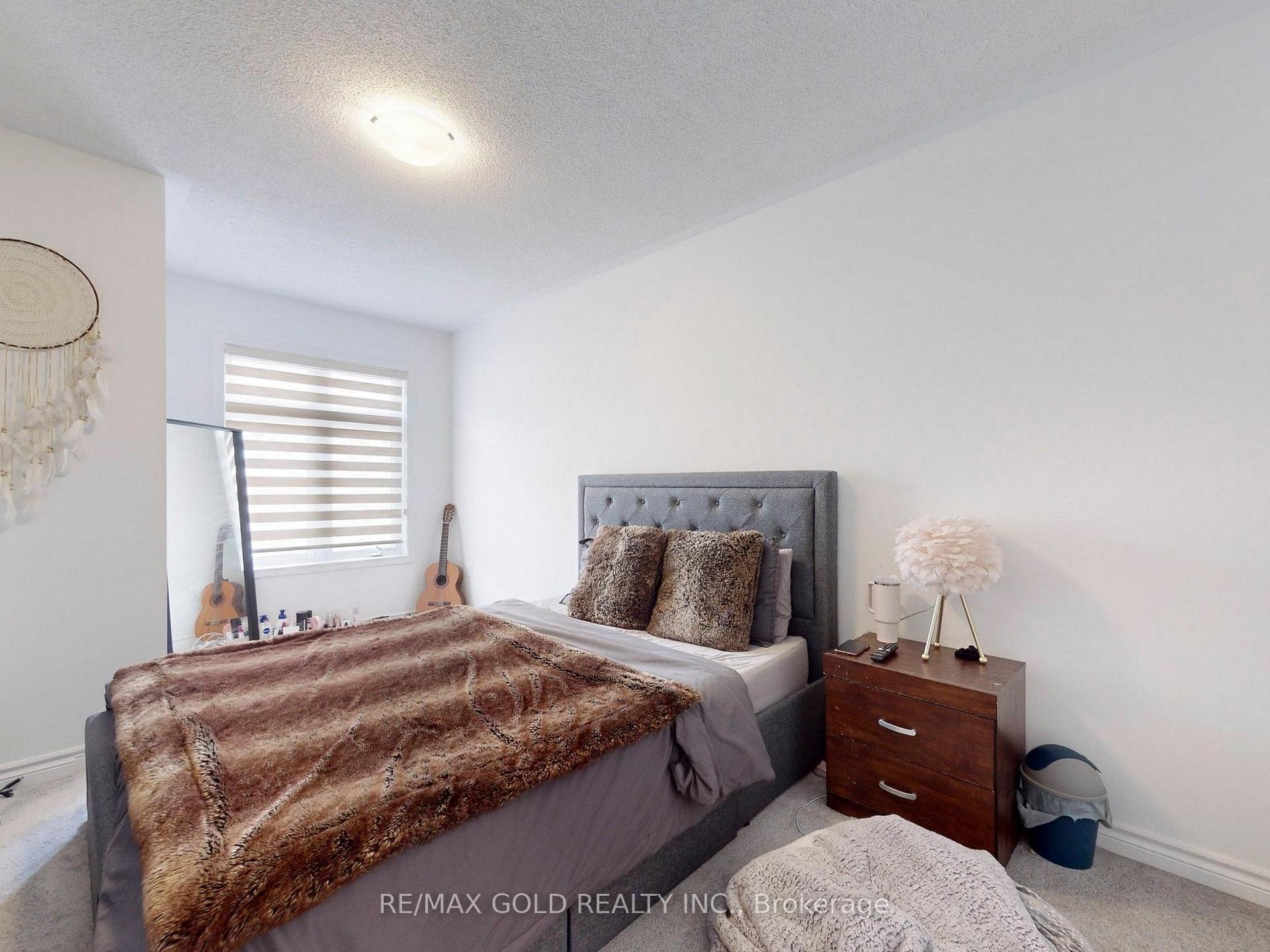 Photo 35 of 52 keppel Circle, Brampton, Northwest Brampton — HOMEH