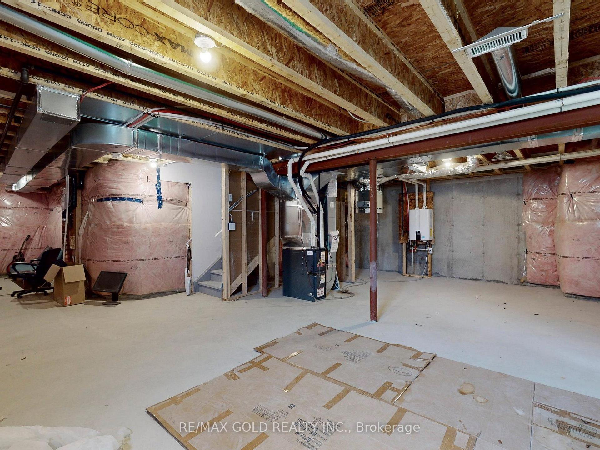 Photo 48 of 52 keppel Circle, Brampton, Northwest Brampton — HOMEH