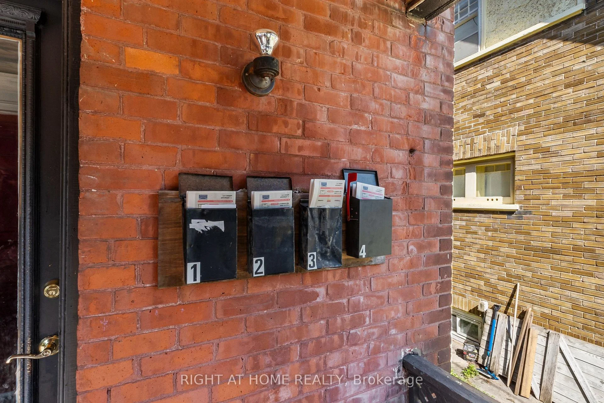 Photo 12 of 541 Aylmer Street N, Peterborough, Town Ward 3 — HOMEH
