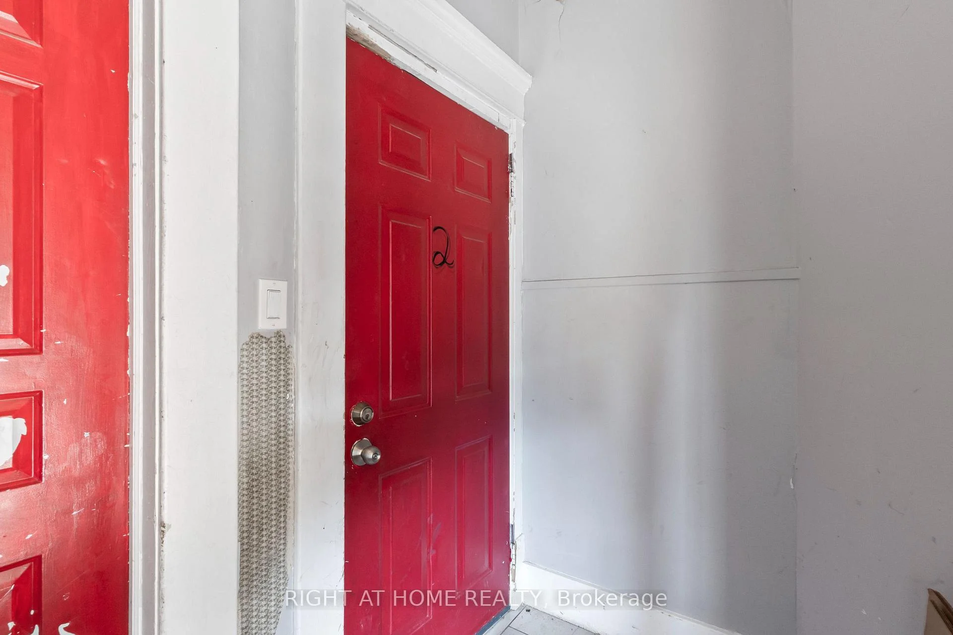 Photo 13 of 541 Aylmer Street N, Peterborough, Town Ward 3 — HOMEH