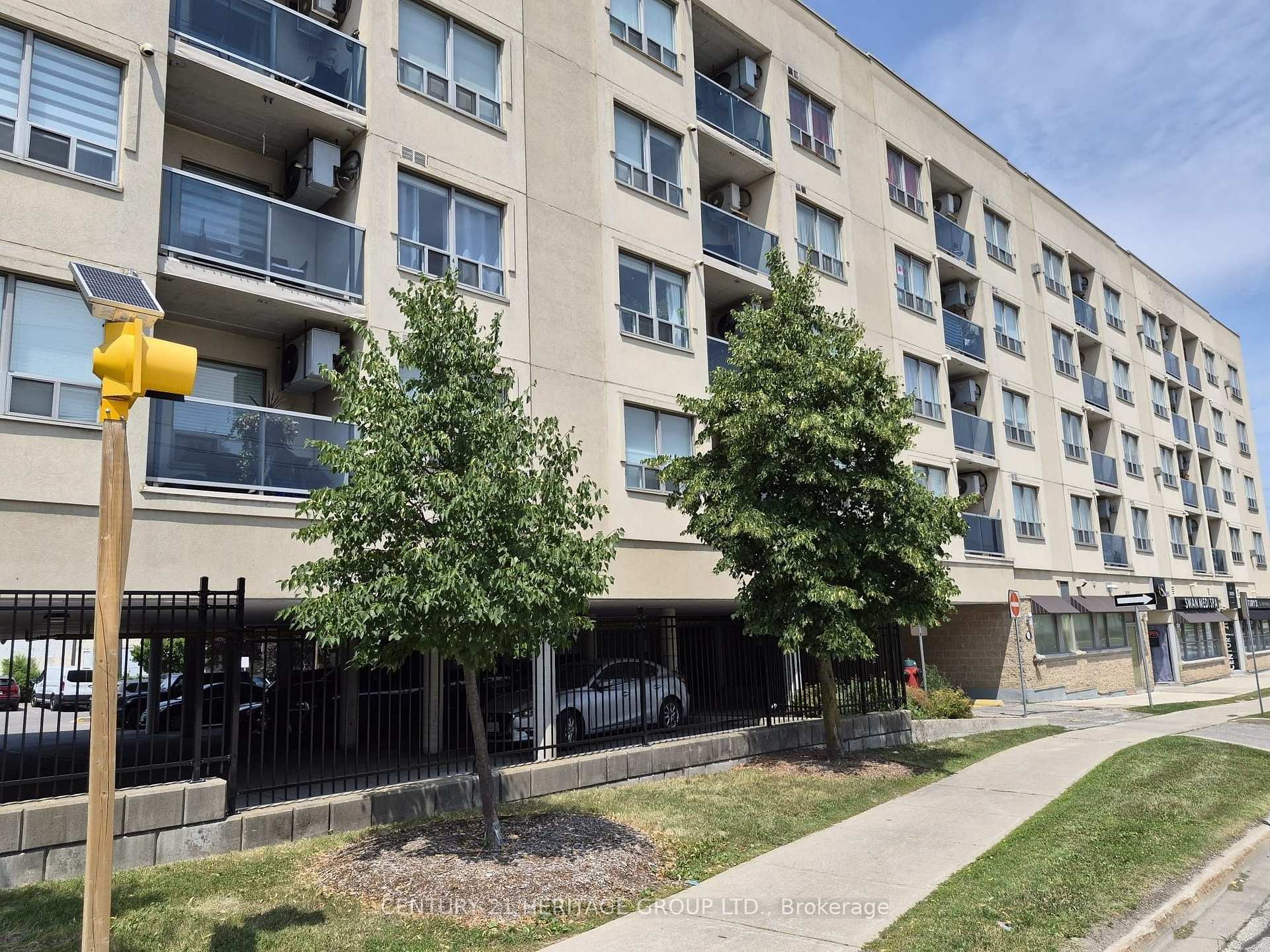 Photo of Unit 513, 160 Wellington Street