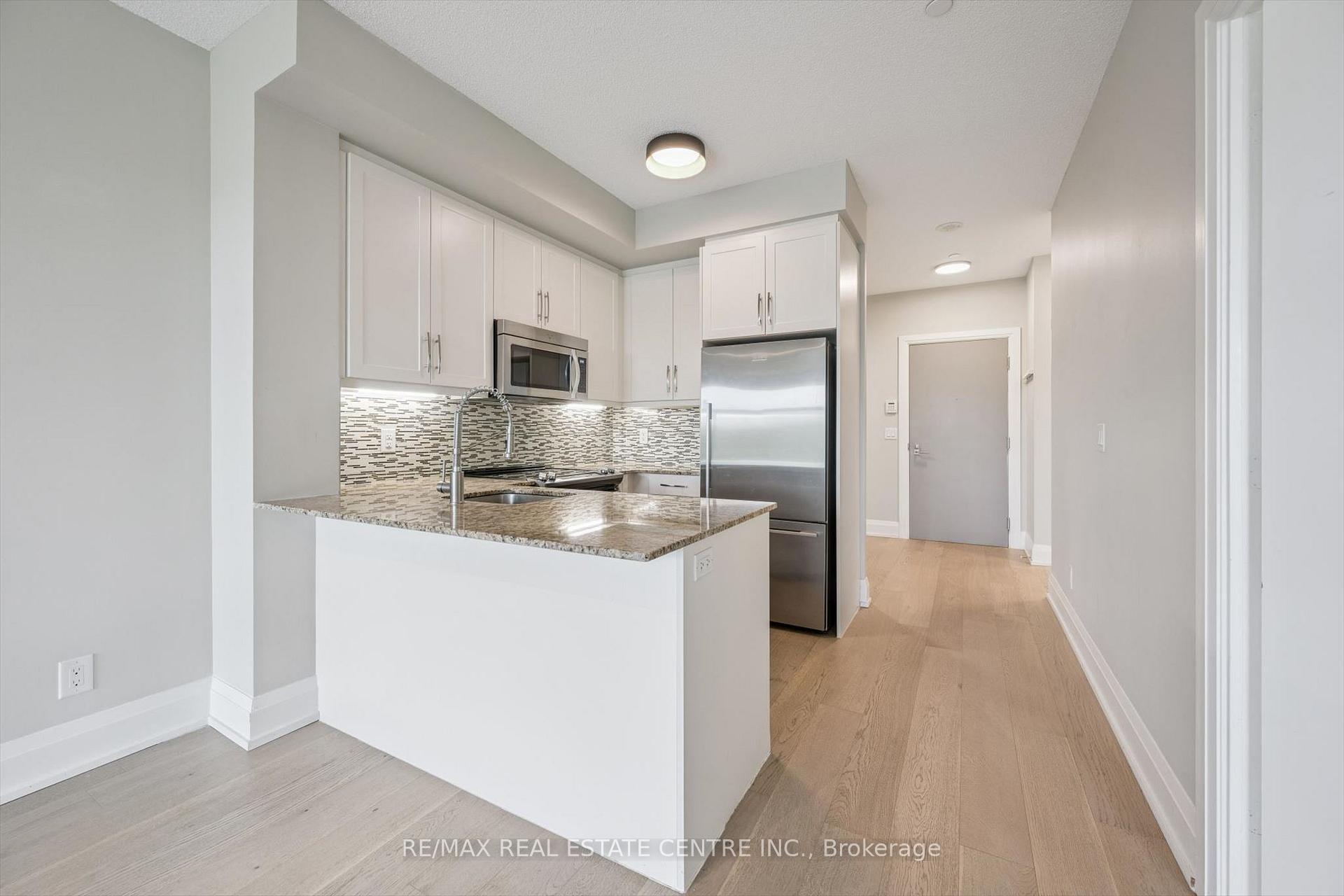 Photo 6 of Unit 524, 2 Old Mill Drive, Toronto, High Park-Swansea — HOMEH