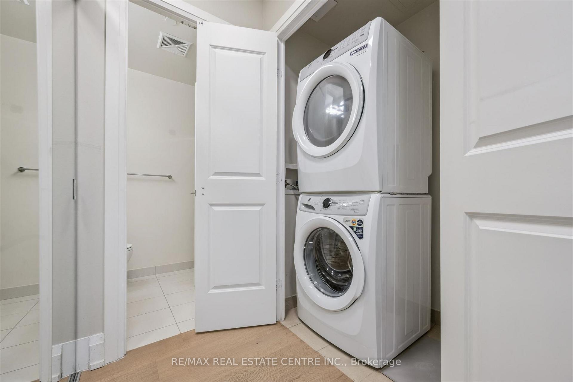 Photo 17 of Unit 524, 2 Old Mill Drive, Toronto, High Park-Swansea — HOMEH