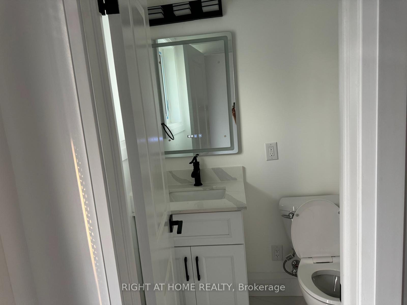 Photo 15 of 52 Sedgebrook Crescent, Etobicoke, Eringate-Centennial-West Deane — HOMEH