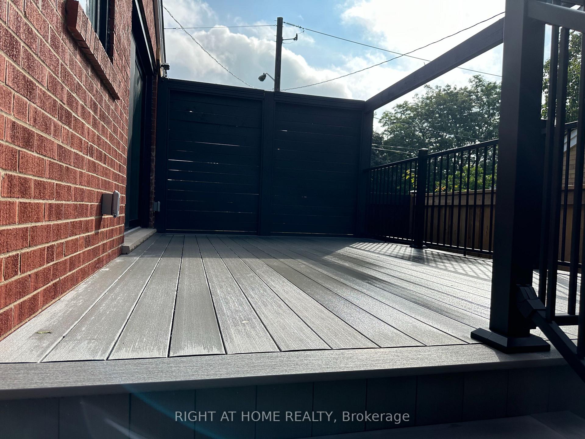 Photo 22 of 52 Sedgebrook Crescent, Etobicoke, Eringate-Centennial-West Deane — HOMEH