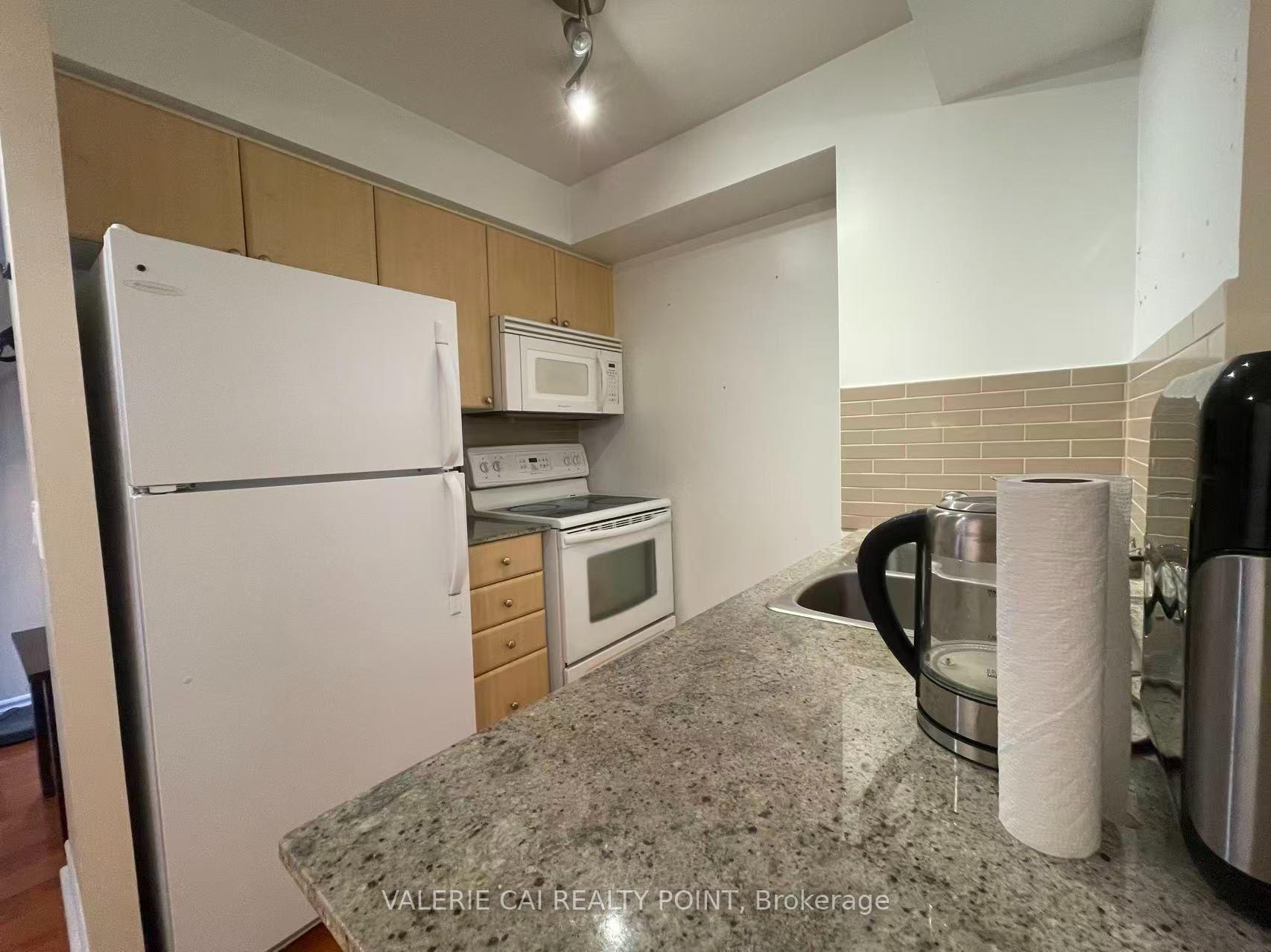 Photo 6 of Unit 502, 763 Bay Street, Toronto, Bay Street Corridor — HOMEH