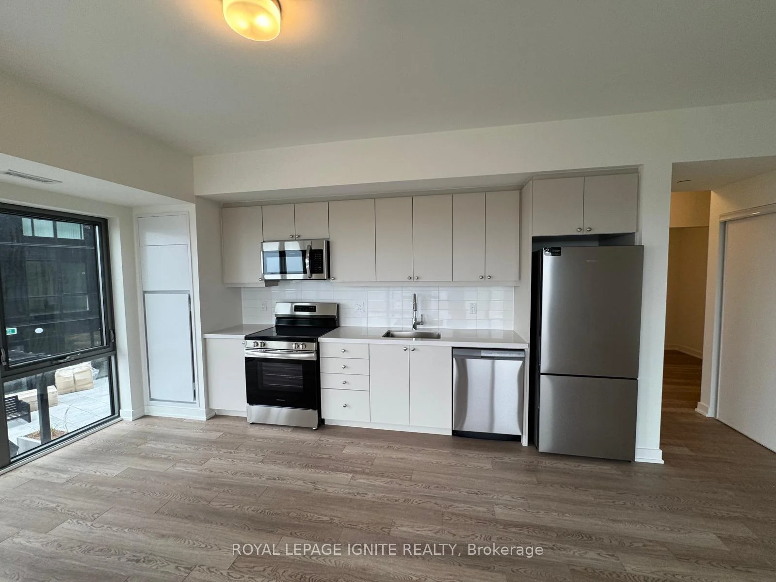 Photo 6 of Unit 801, 51 Clarington Boulevard, Clarington, Bowmanville — HOMEH