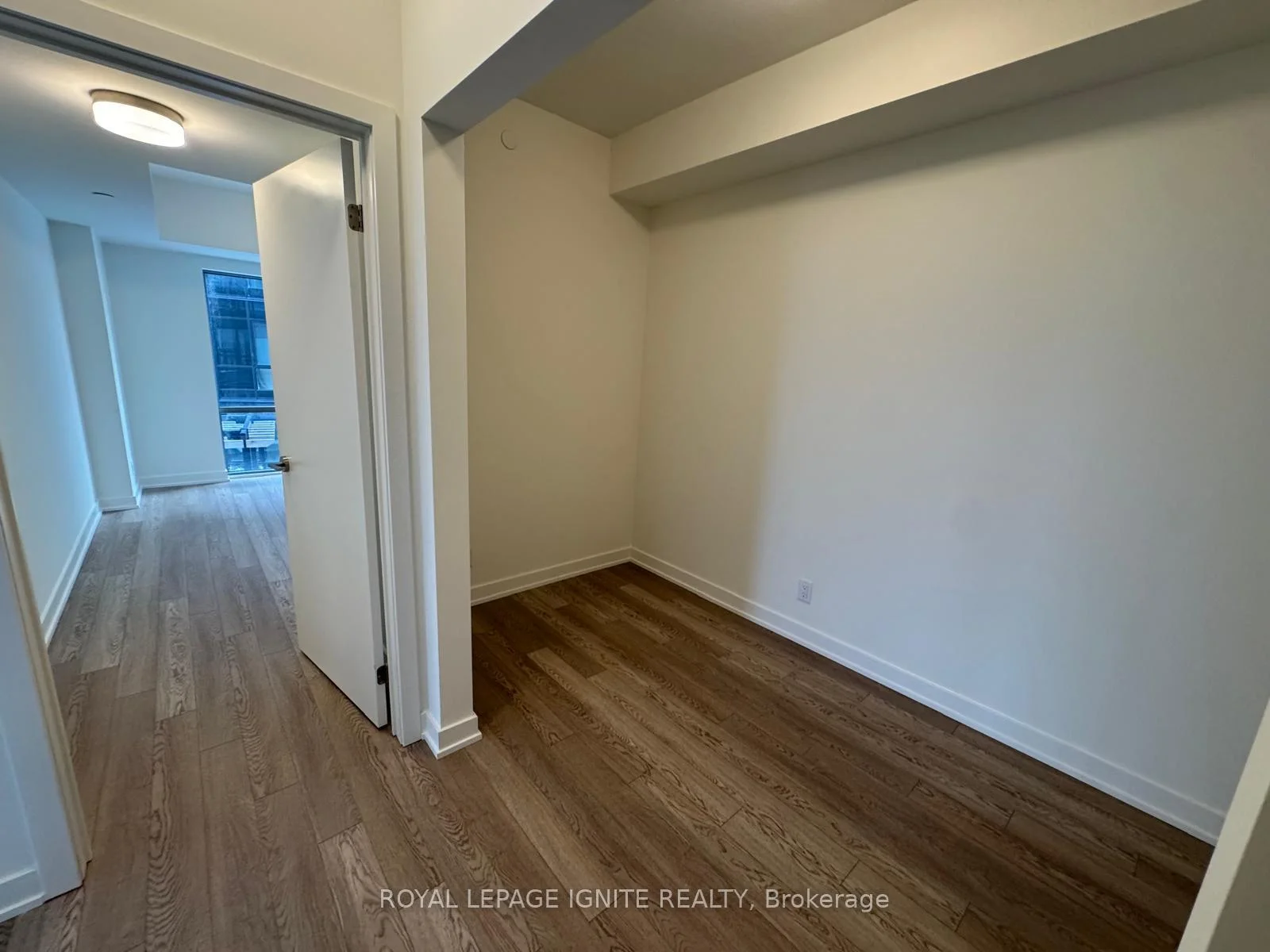 Photo 13 of Unit 801, 51 Clarington Boulevard, Clarington, Bowmanville — HOMEH